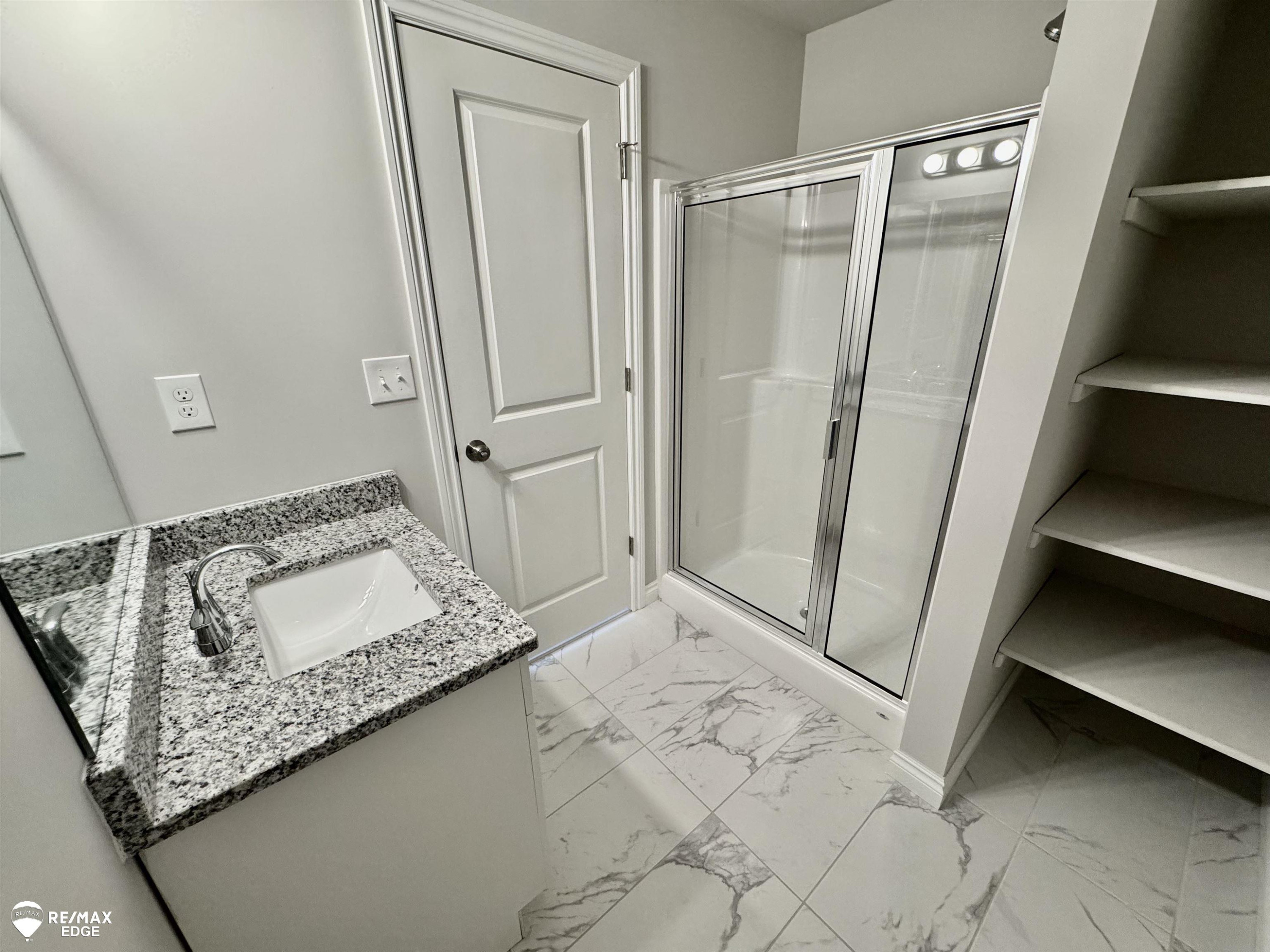 28001 Gregory Street, Grand Blanc, MI 48439 — Photo 7