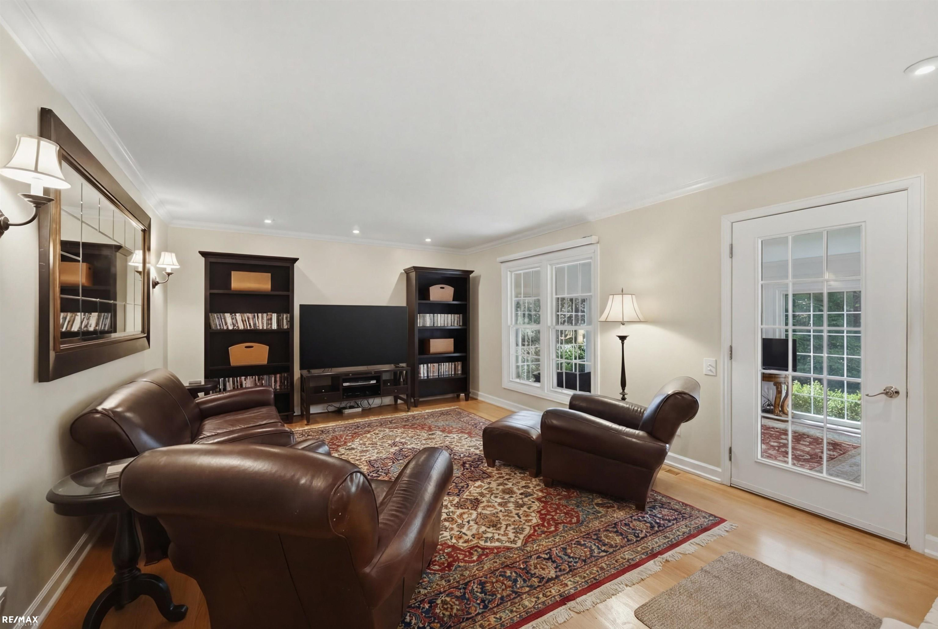 938 Candlestick Court, MI 48304 — Photo 13