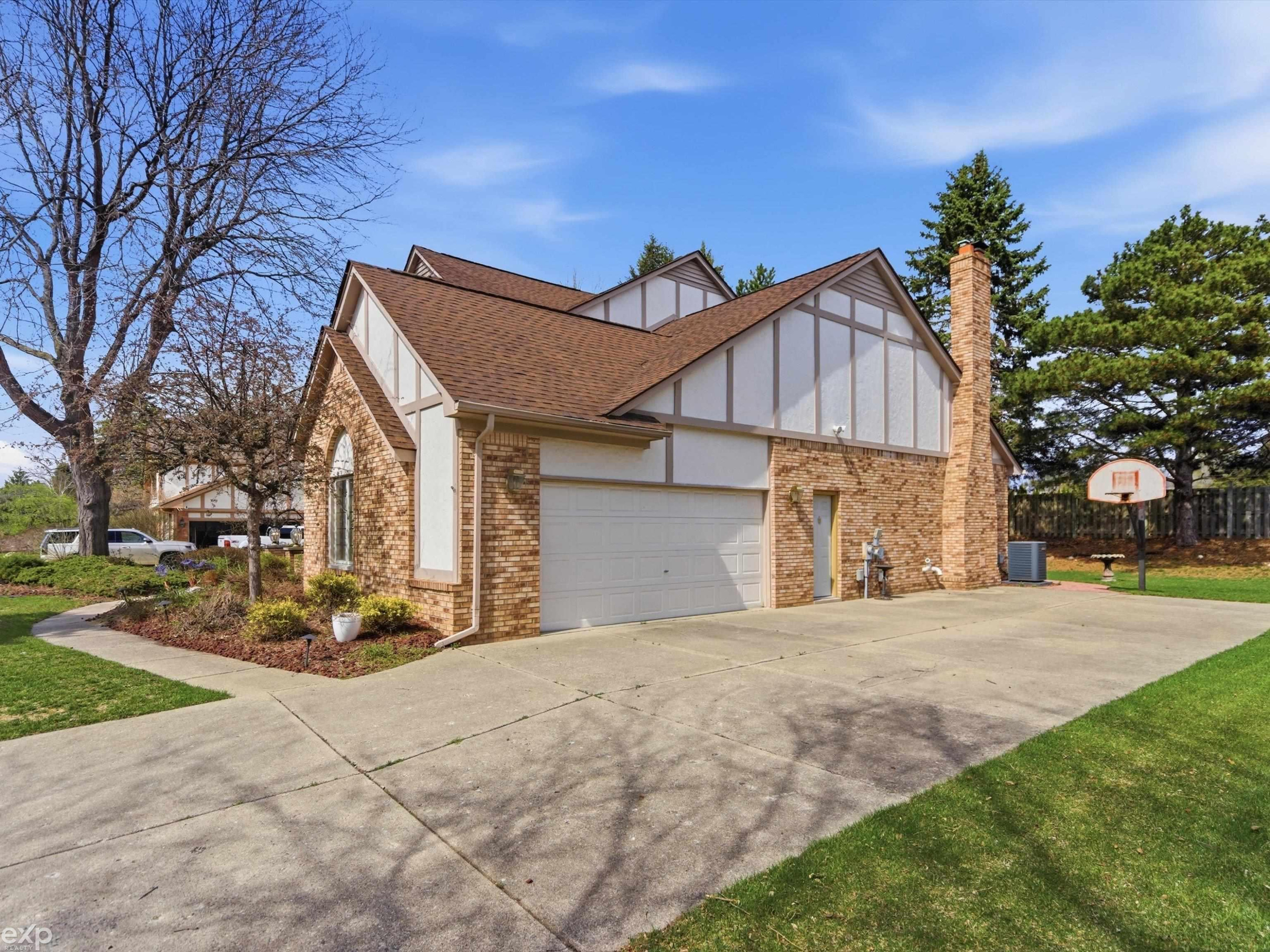 48290 Lakeland Drive, Shelby, MI 48317 — Photo 3
