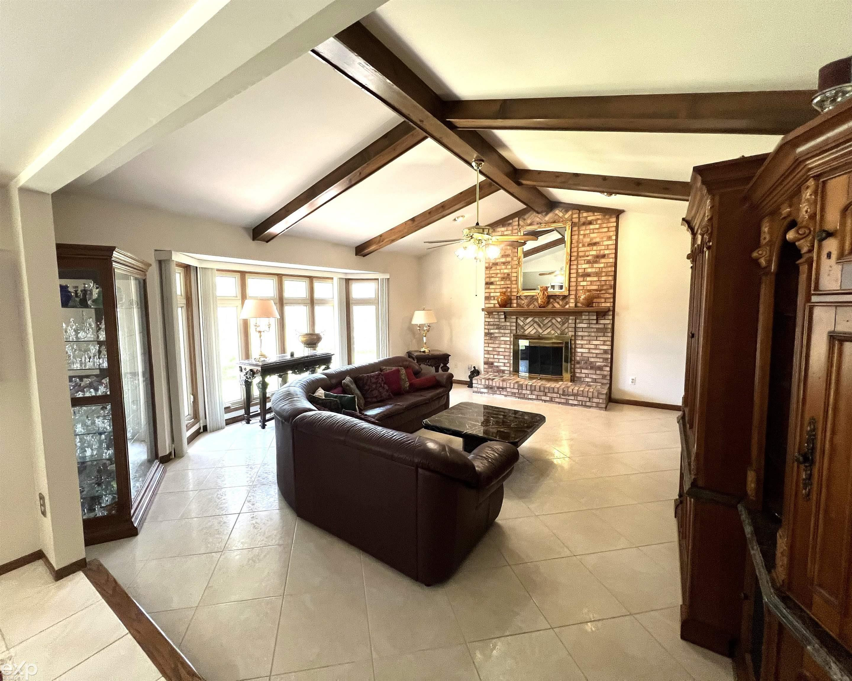 48290 Lakeland Drive, Shelby, MI 48317 — Photo 8