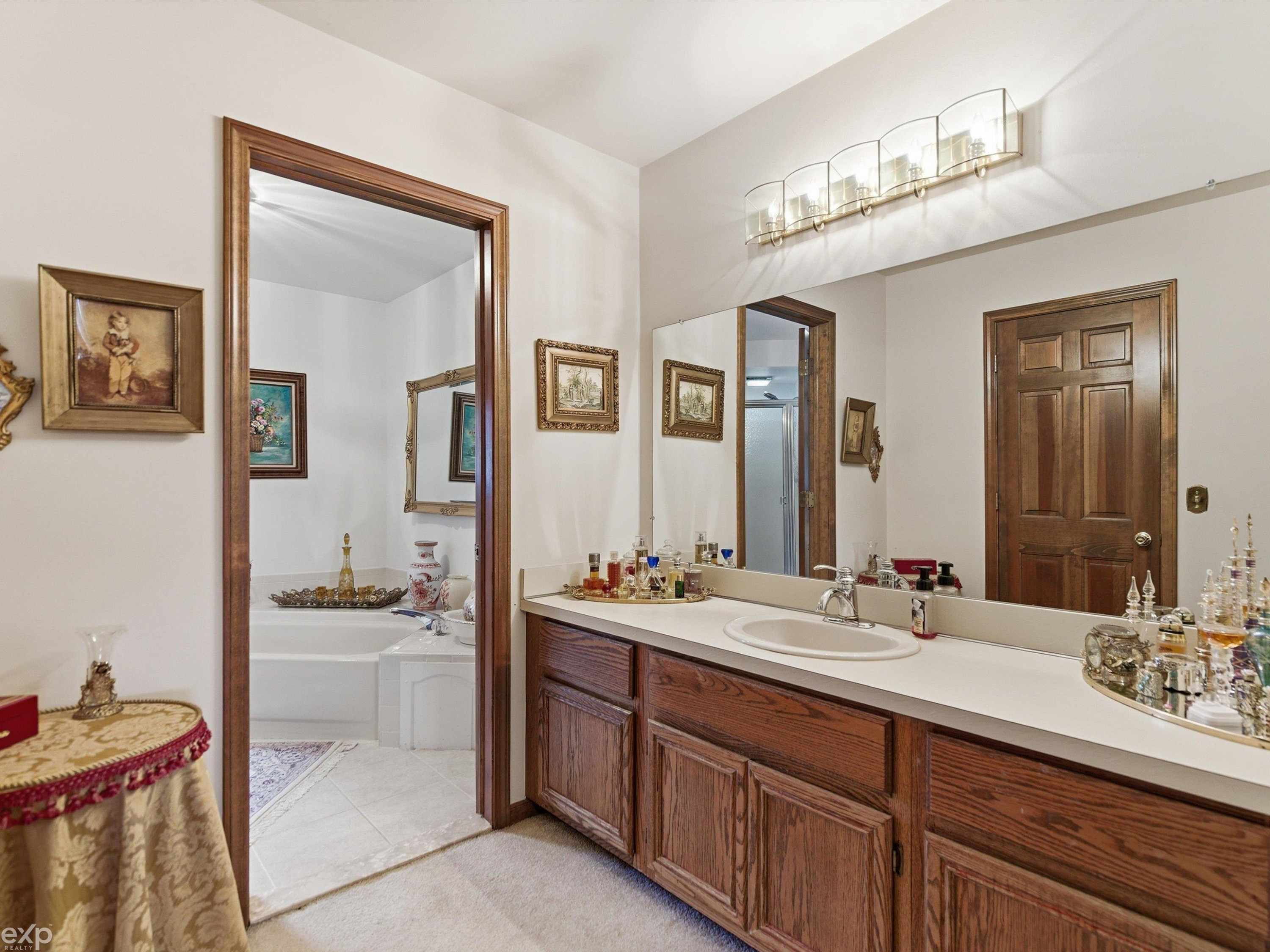 48290 Lakeland Drive, Shelby, MI 48317 — Photo 13