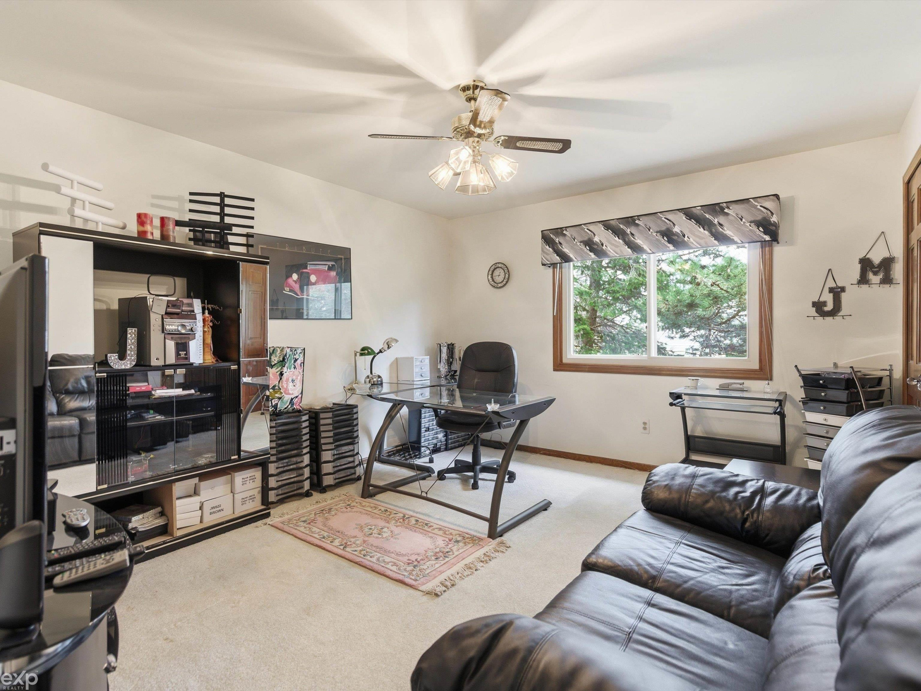 48290 Lakeland Drive, Shelby, MI 48317 — Photo 17