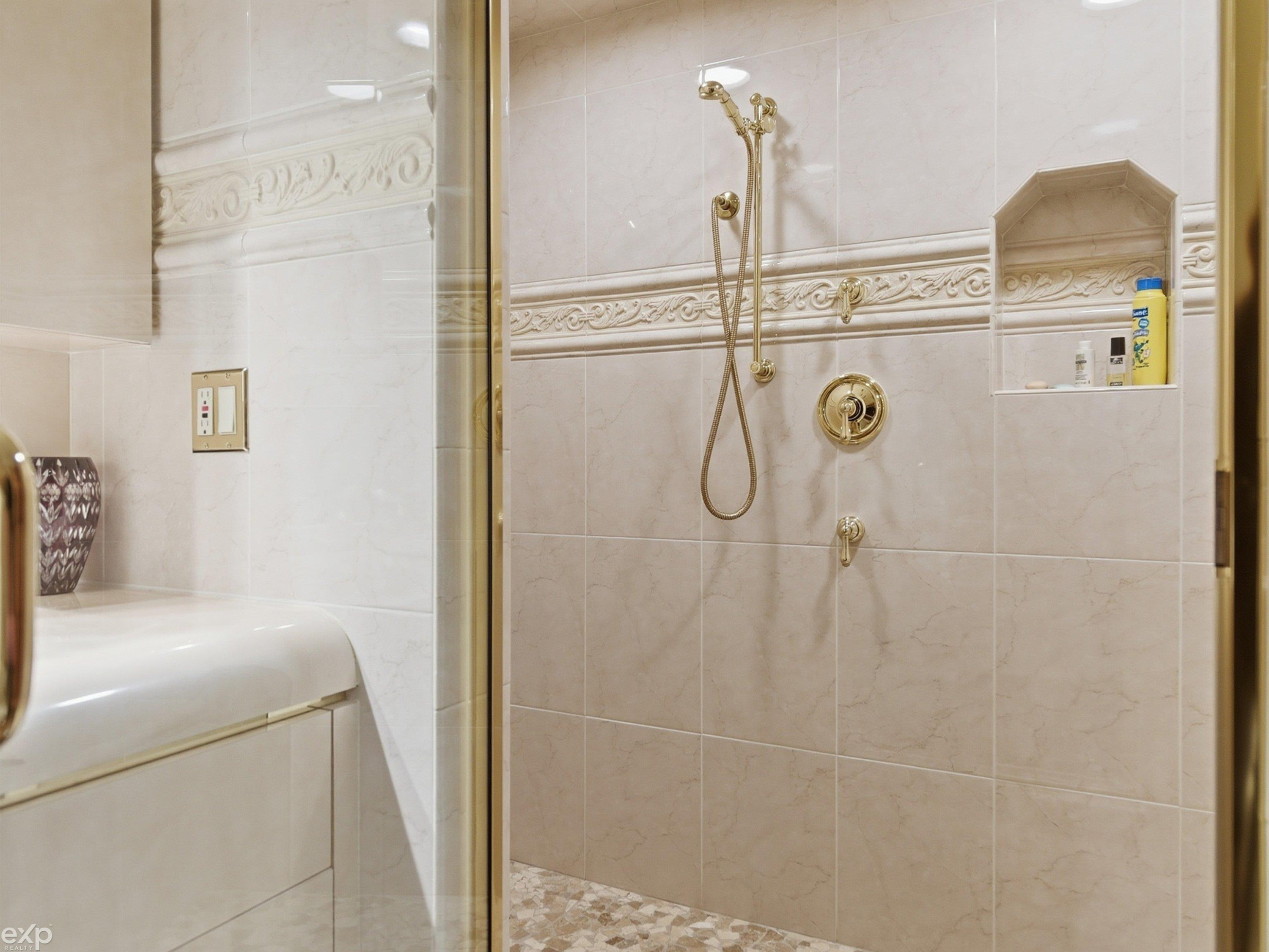 48290 Lakeland Drive, Shelby, MI 48317 — Photo 22