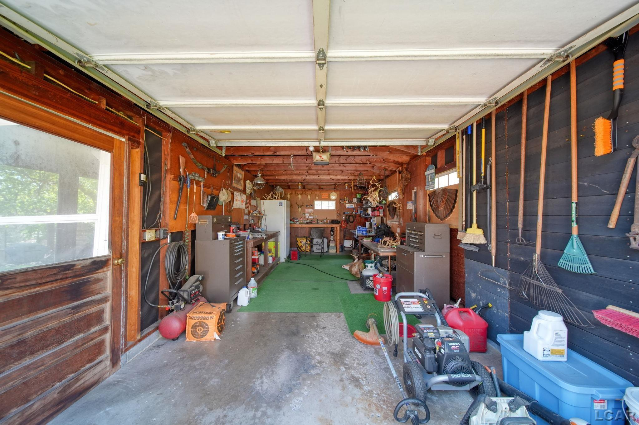 328 Hillcrest Drive, Saline, MI 48176 — Photo 25