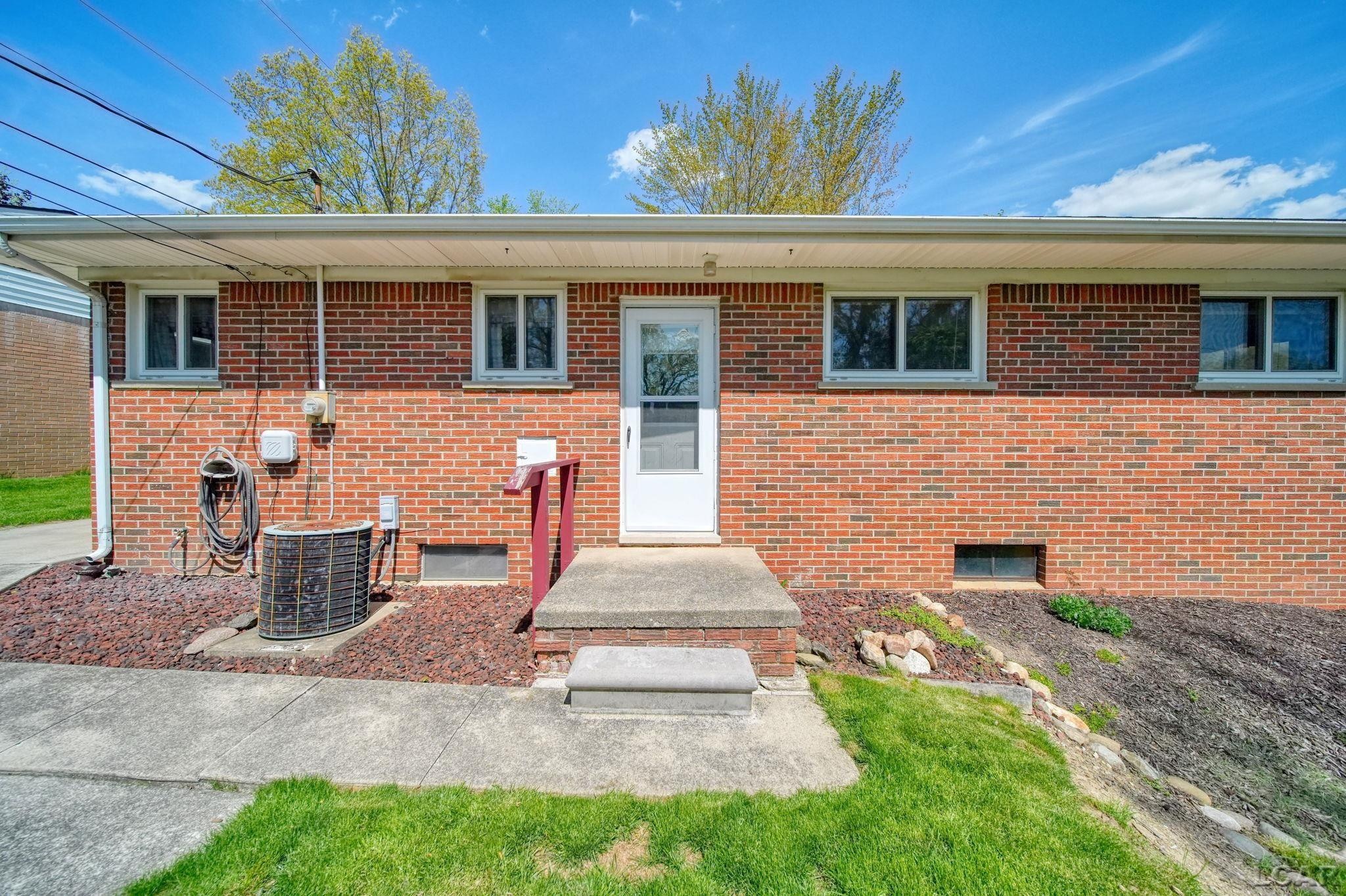 328 Hillcrest Drive, Saline, MI 48176 — Photo 28