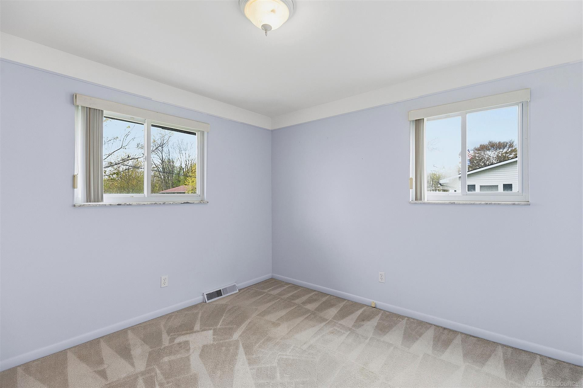 48809 Sugarbush Road, Chesterfield, MI 48047 — Photo 13