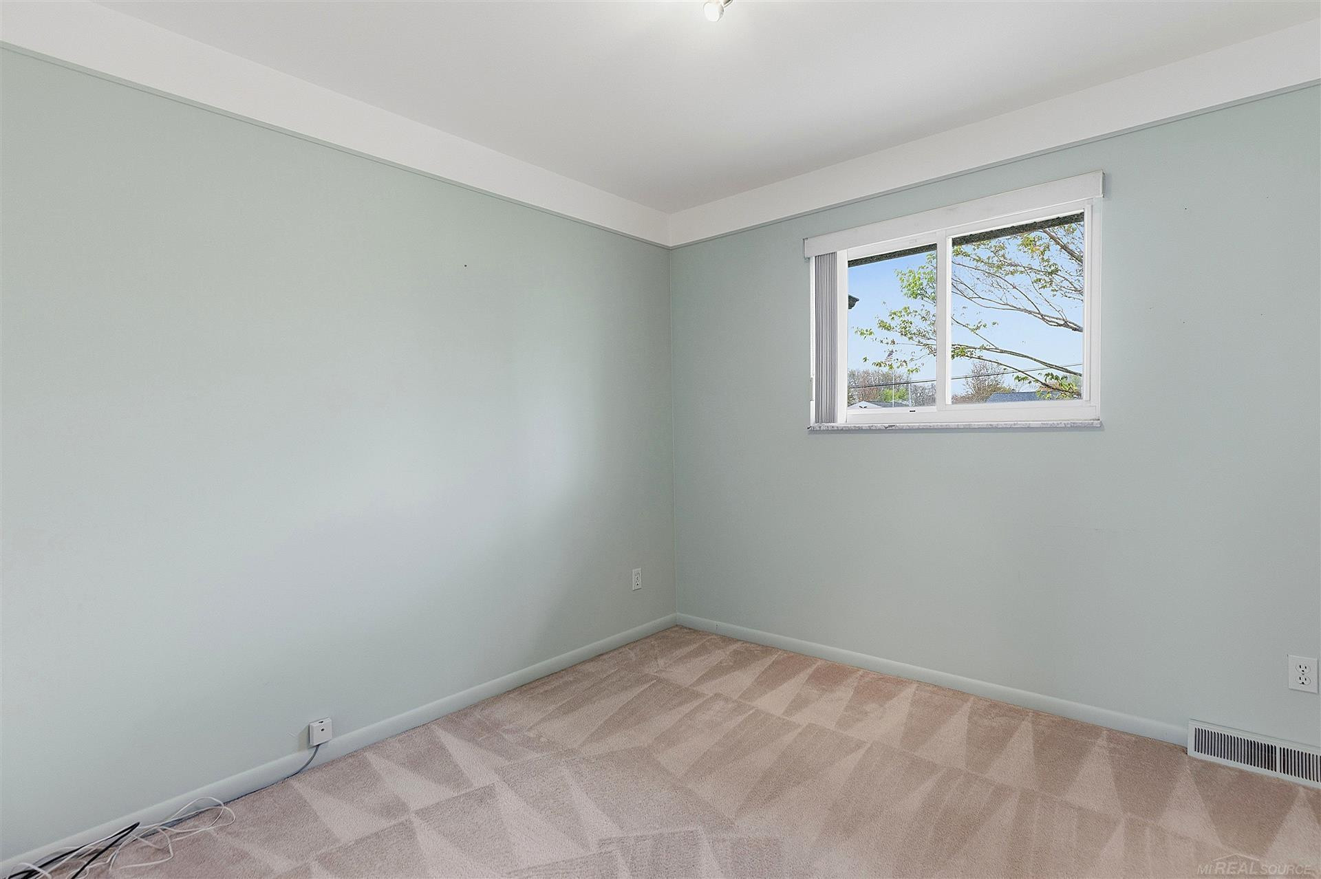48809 Sugarbush Road, Chesterfield, MI 48047 — Photo 15