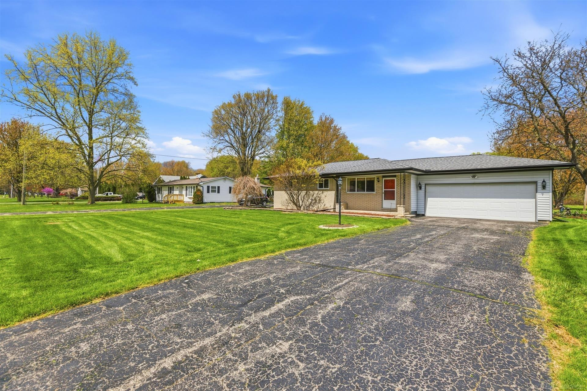 48809 Sugarbush Road, Chesterfield, MI 48047 — Photo 32