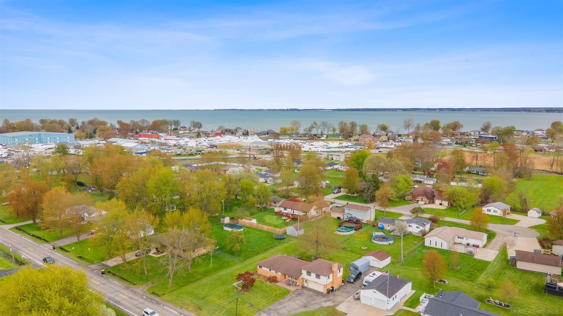 48809 Sugarbush Road, Chesterfield, MI 48047 — Photo 42