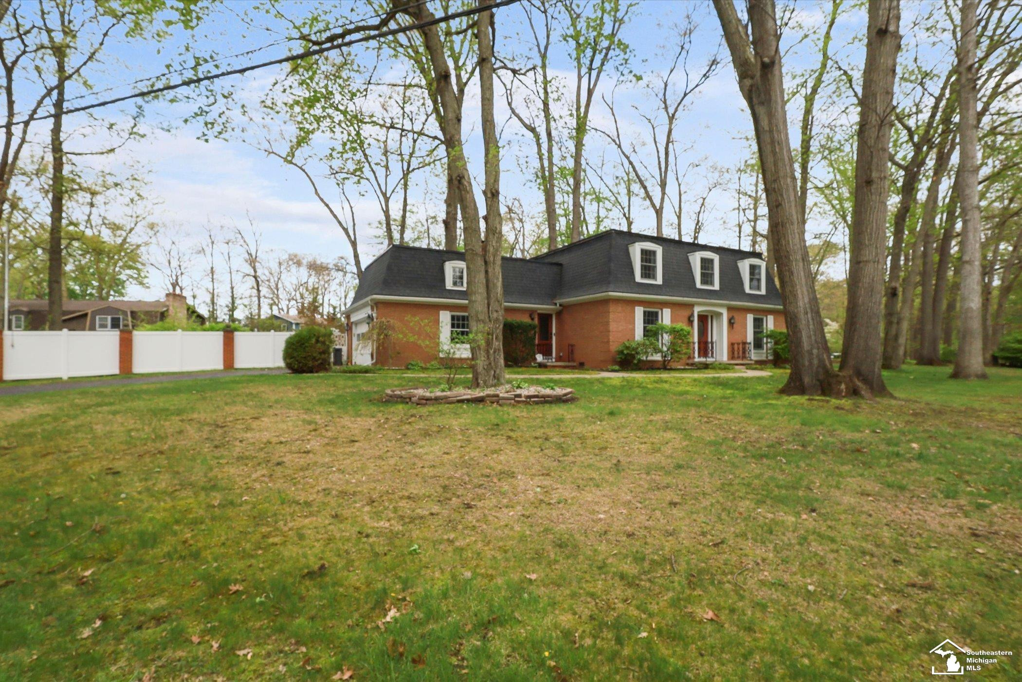 1950 Brookwood Lane, Temperance, MI 48182 — Photo 2
