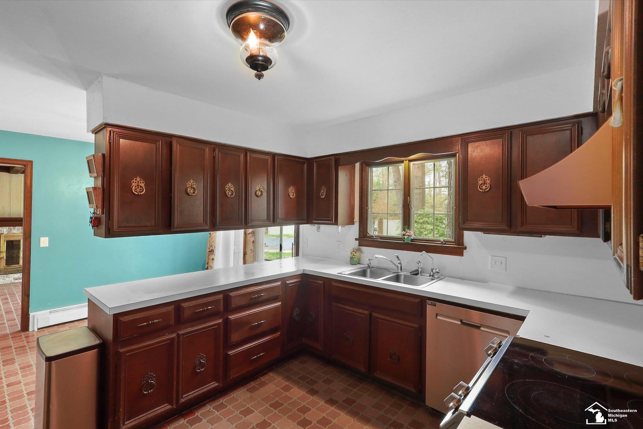 1950 Brookwood Lane, Temperance, MI 48182 — Photo 12
