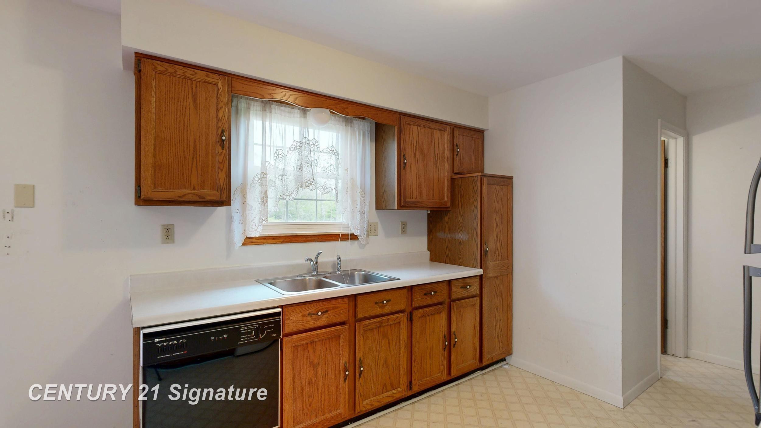 3385 Ann Drive, Flushing, MI 48433 — Photo 13
