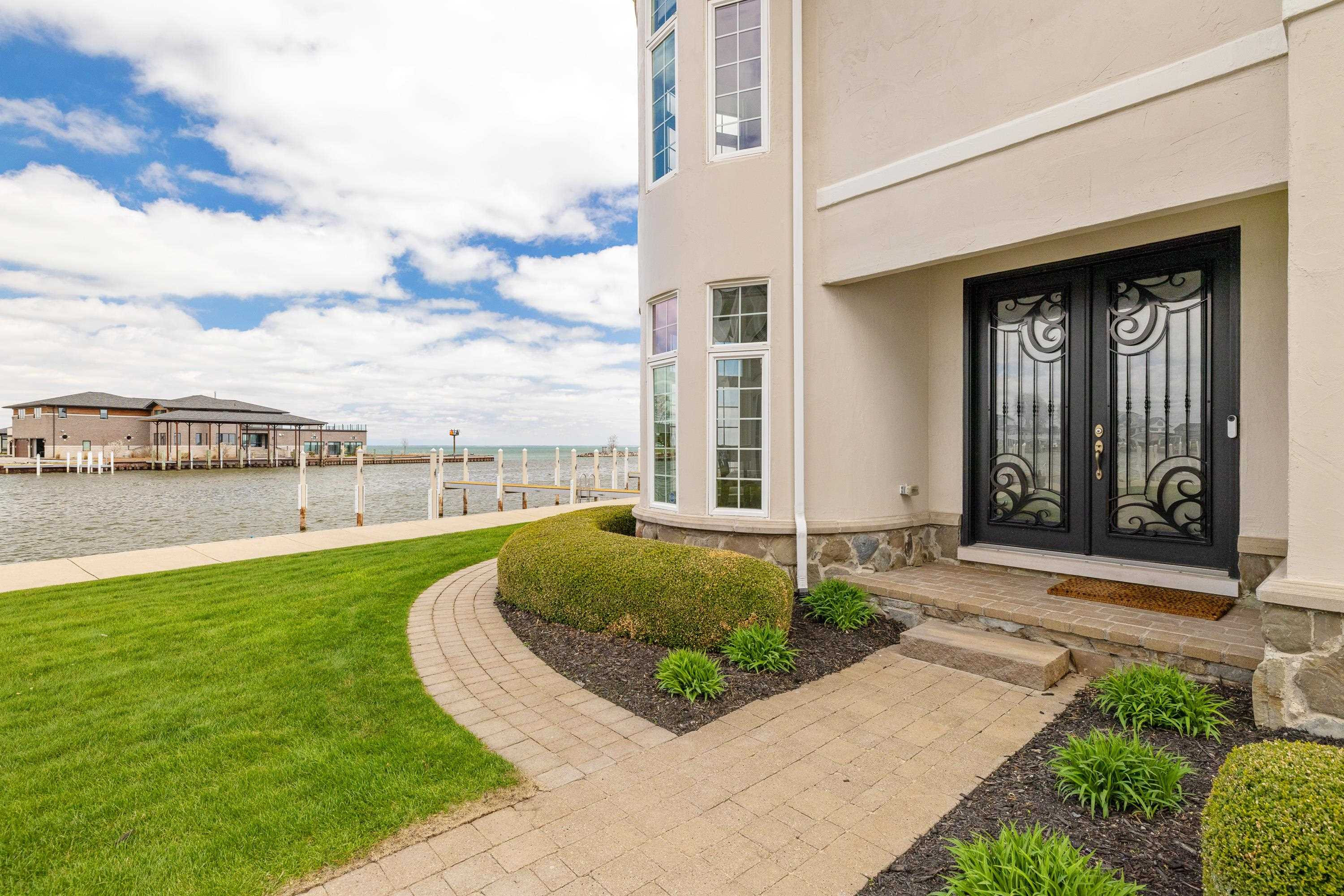 33070 VENETIAN POINTE Drive, 7, MI — Photo 7