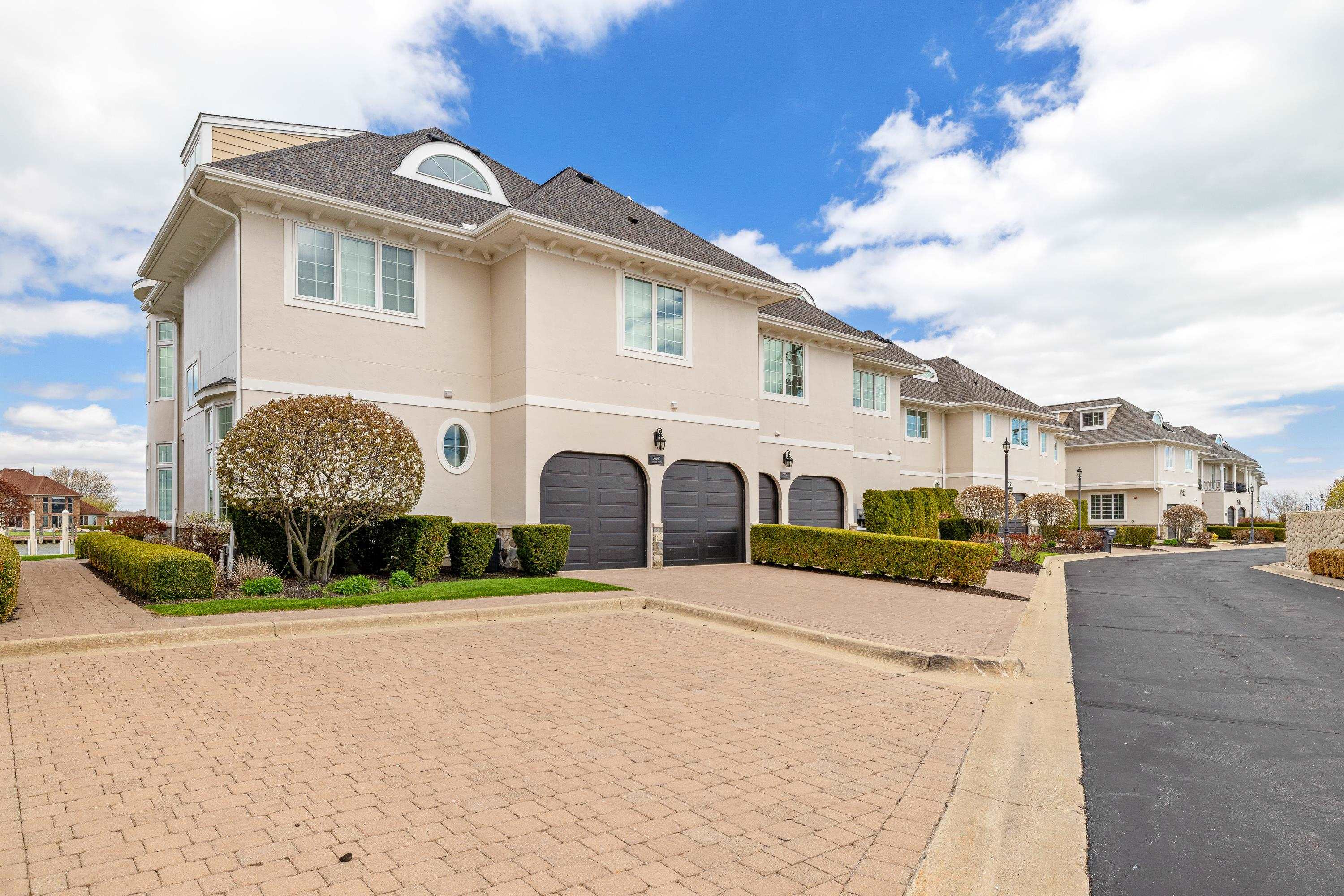 33070 VENETIAN POINTE Drive, 7, MI — Photo 26