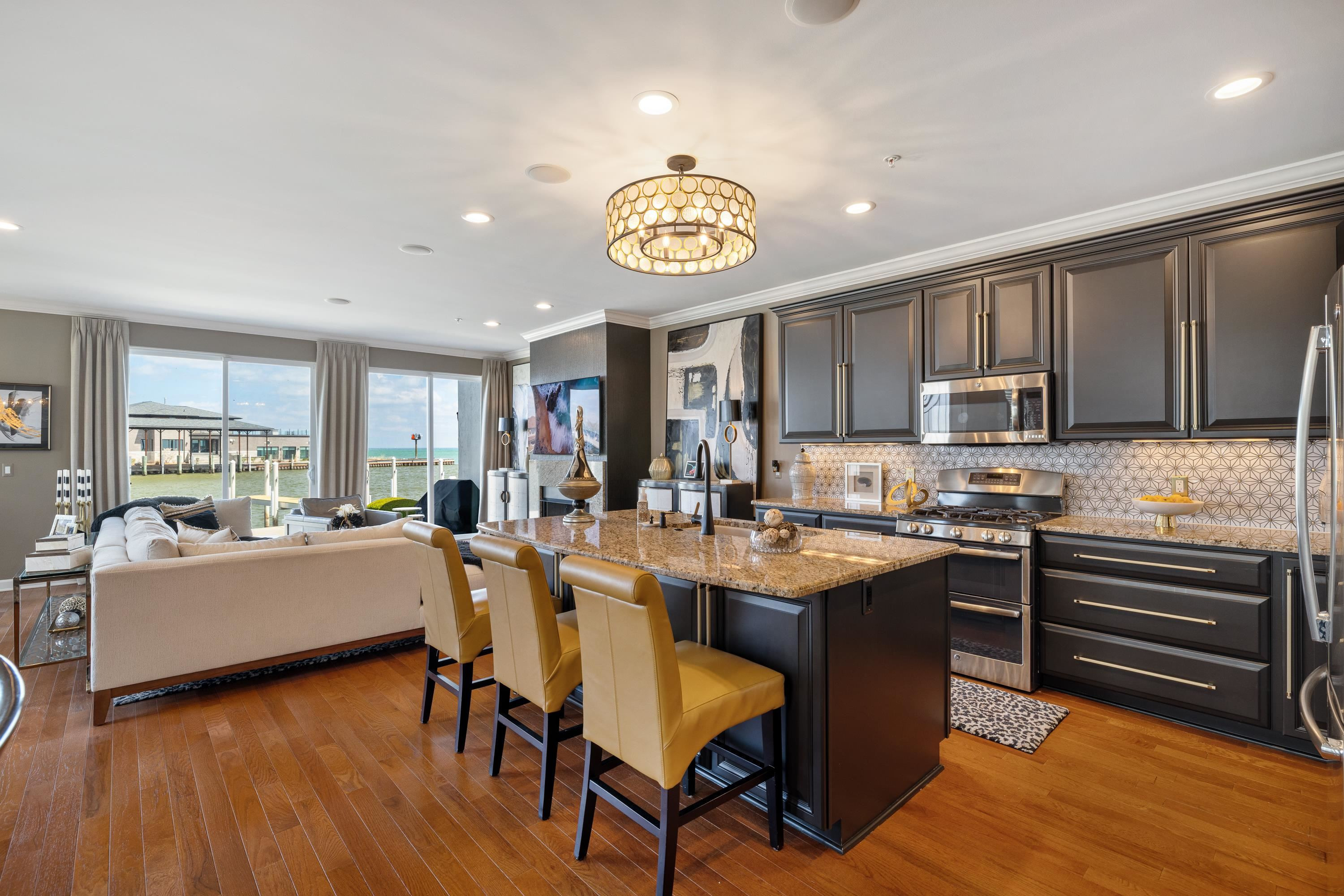 33070 VENETIAN POINTE Drive, 7, MI — Photo 40