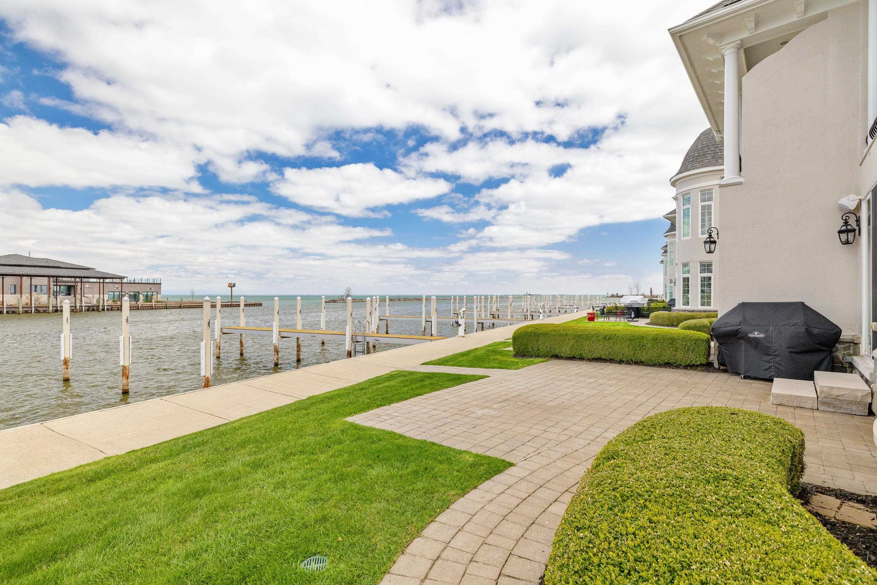 33070 VENETIAN POINTE Drive, 7, MI — Photo 87