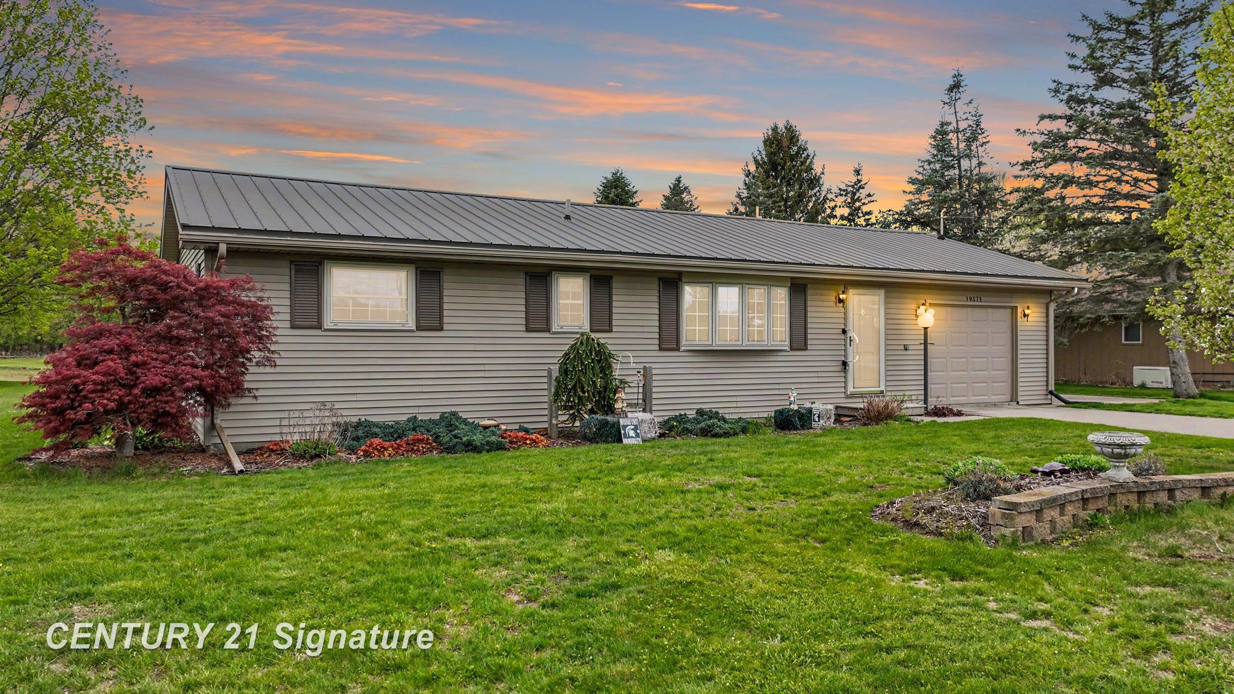10371 Tittabawassee Road, Freeland, MI 48623 — Photo 3
