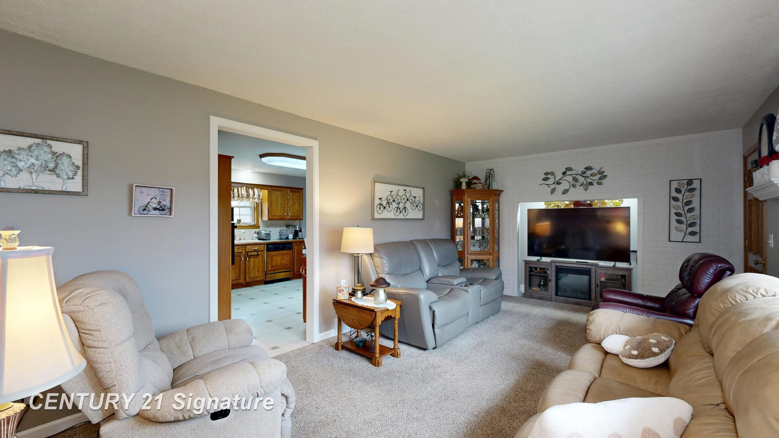10371 Tittabawassee Road, Freeland, MI 48623 — Photo 8