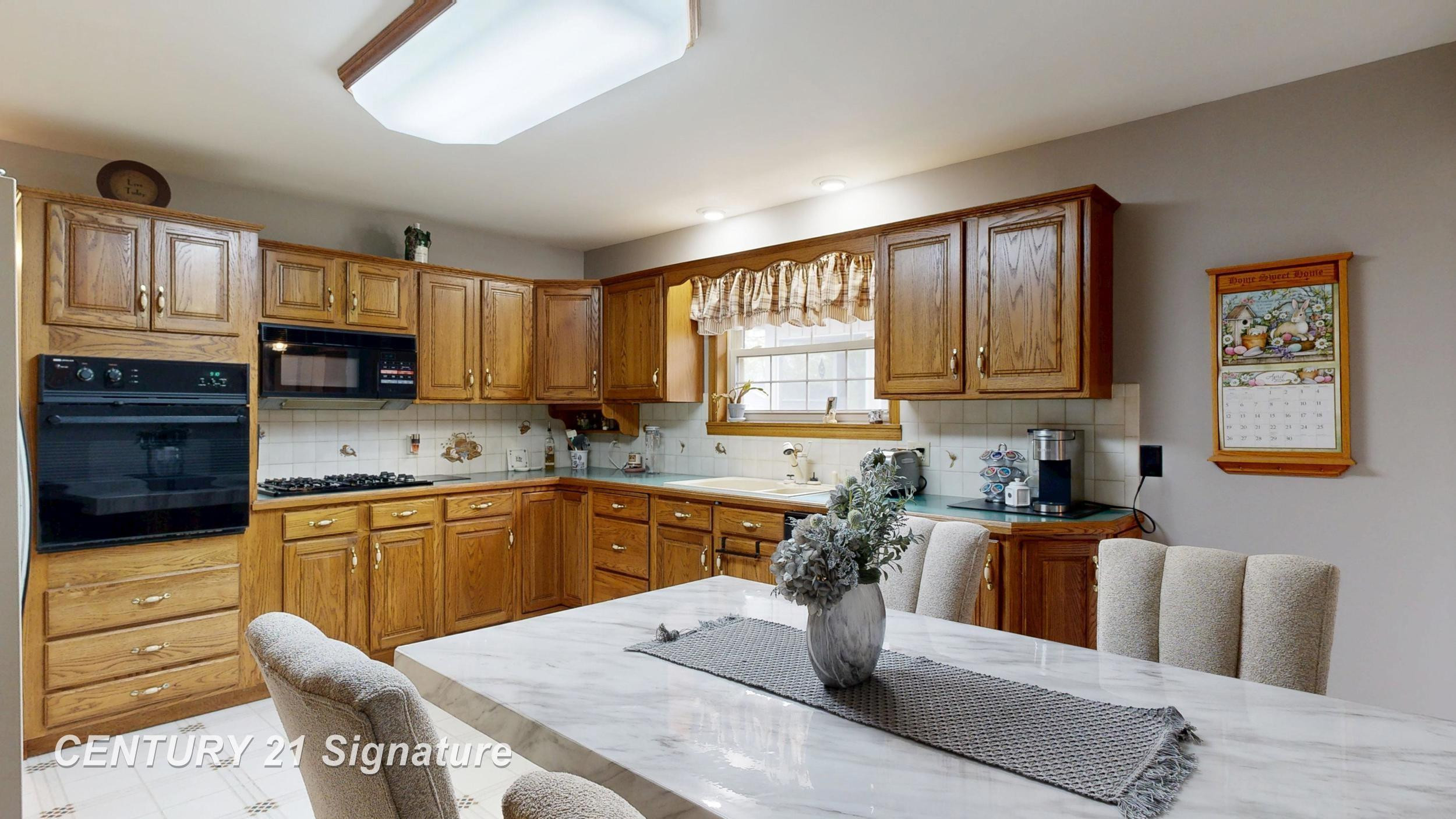 10371 Tittabawassee Road, Freeland, MI 48623 — Photo 11
