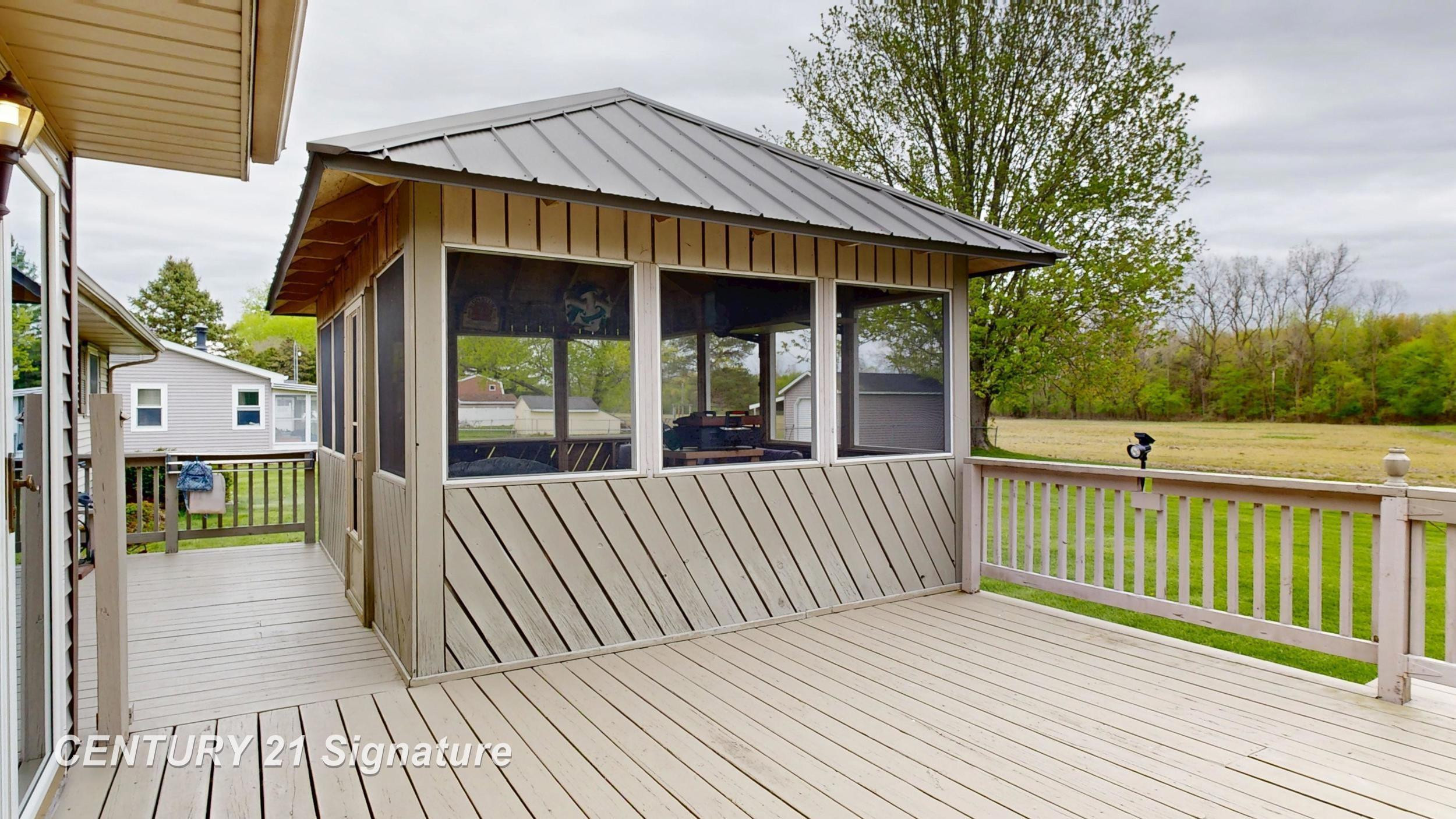 10371 Tittabawassee Road, Freeland, MI 48623 — Photo 27