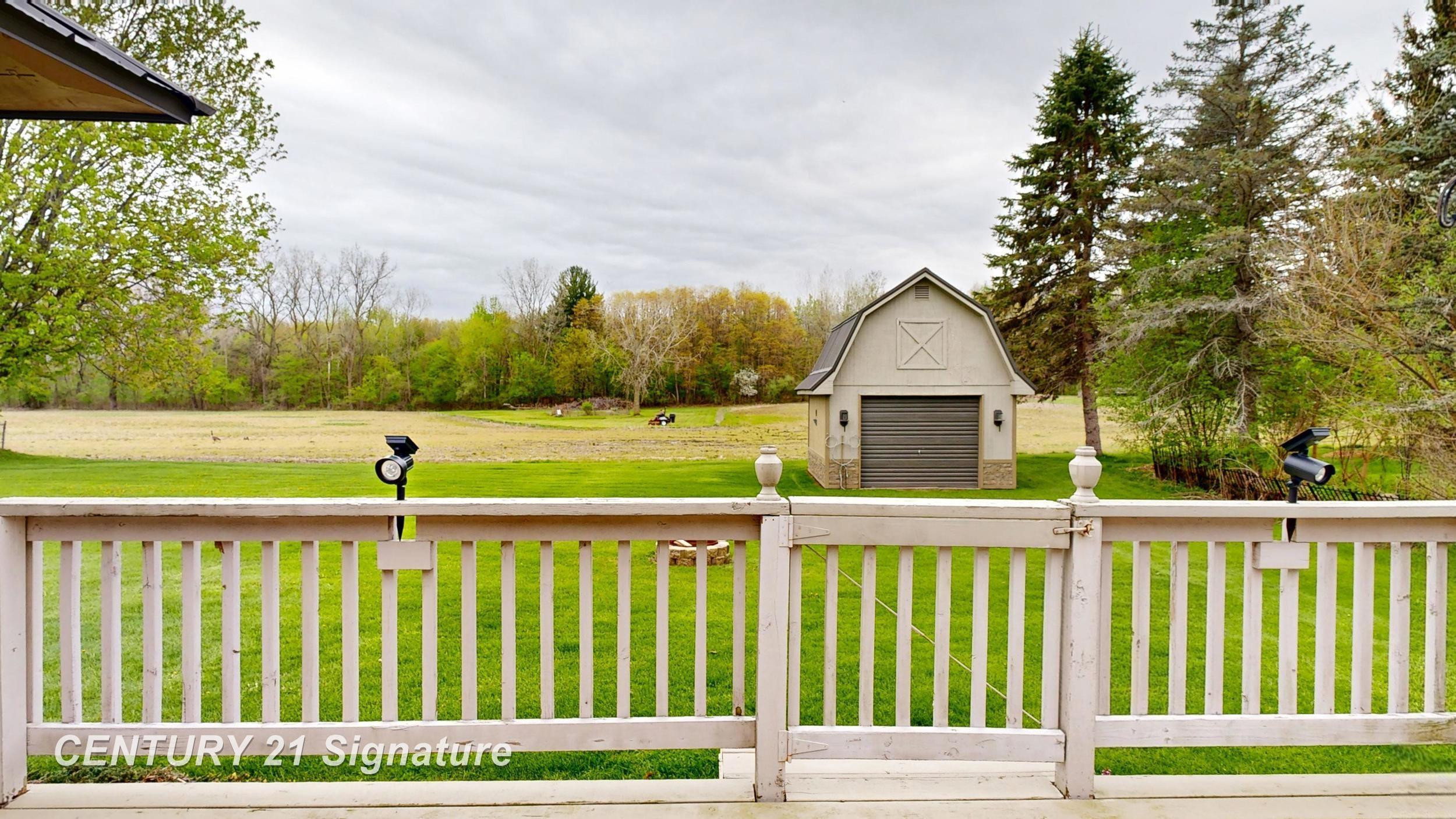 10371 Tittabawassee Road, Freeland, MI 48623 — Photo 30