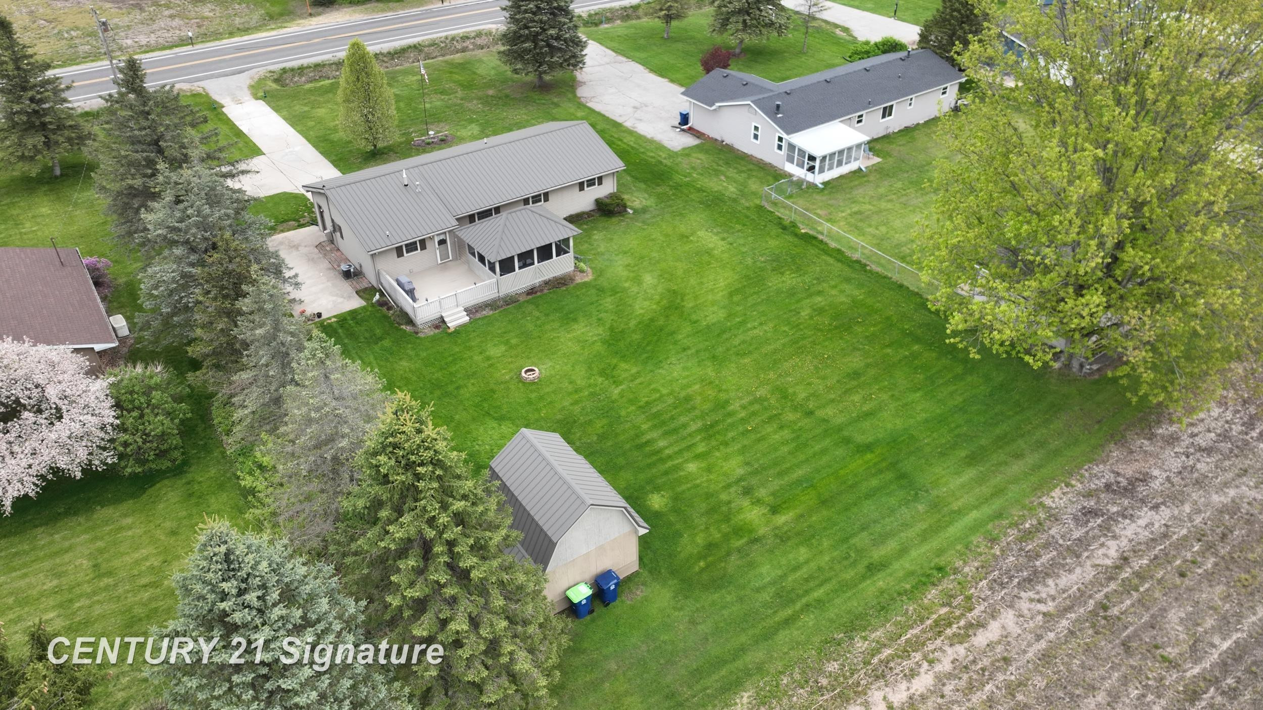 10371 Tittabawassee Road, Freeland, MI 48623 — Photo 39