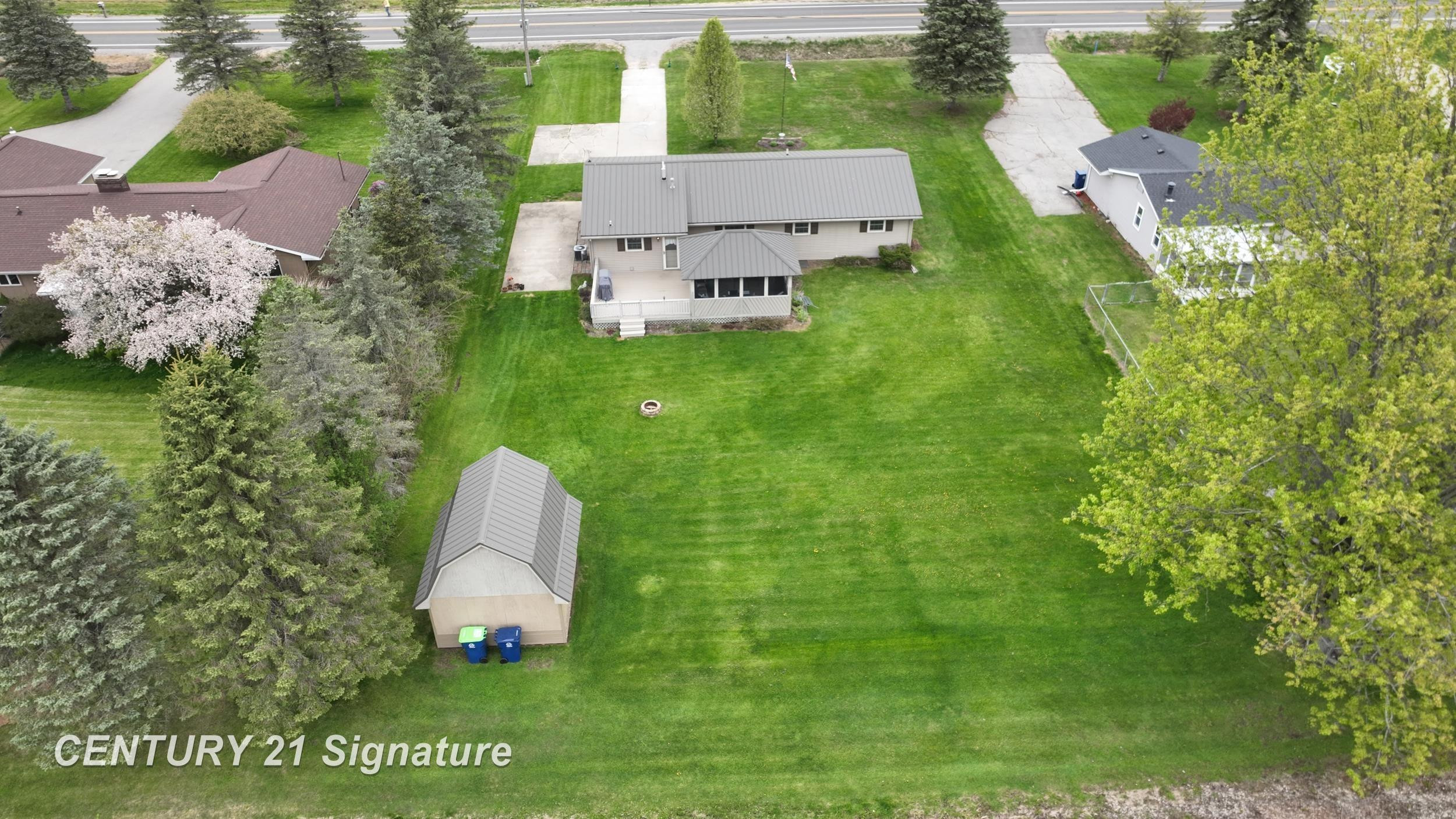 10371 Tittabawassee Road, Freeland, MI 48623 — Photo 40