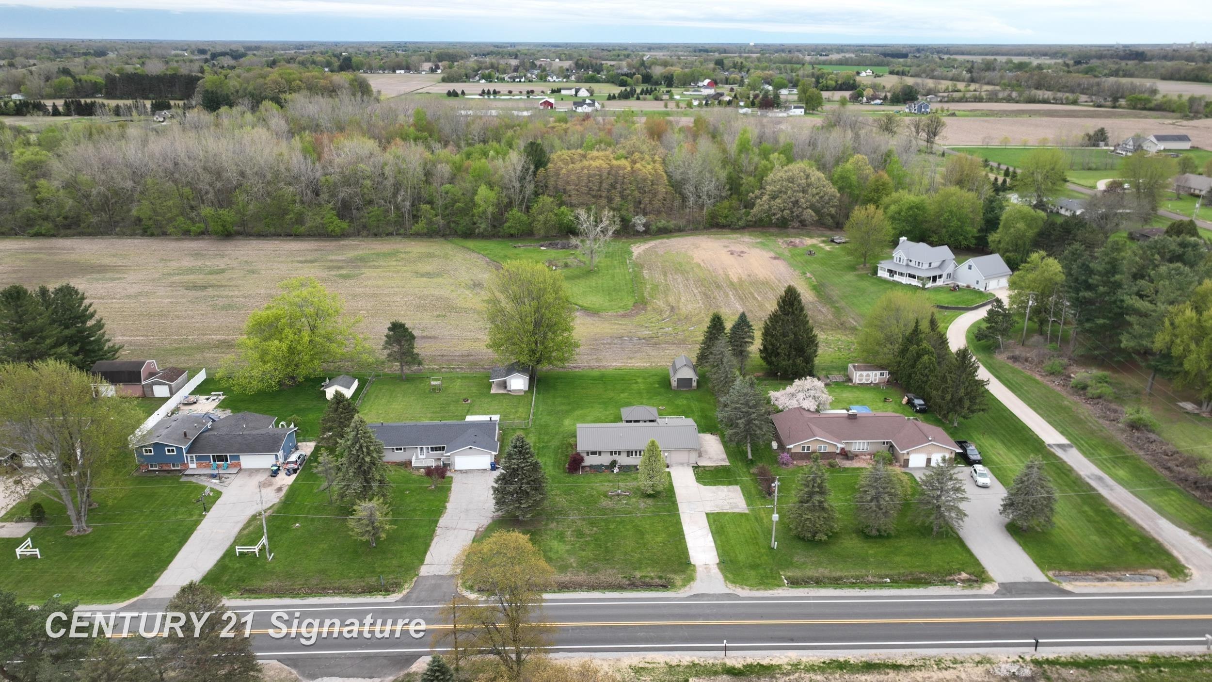 10371 Tittabawassee Road, Freeland, MI 48623 — Photo 41