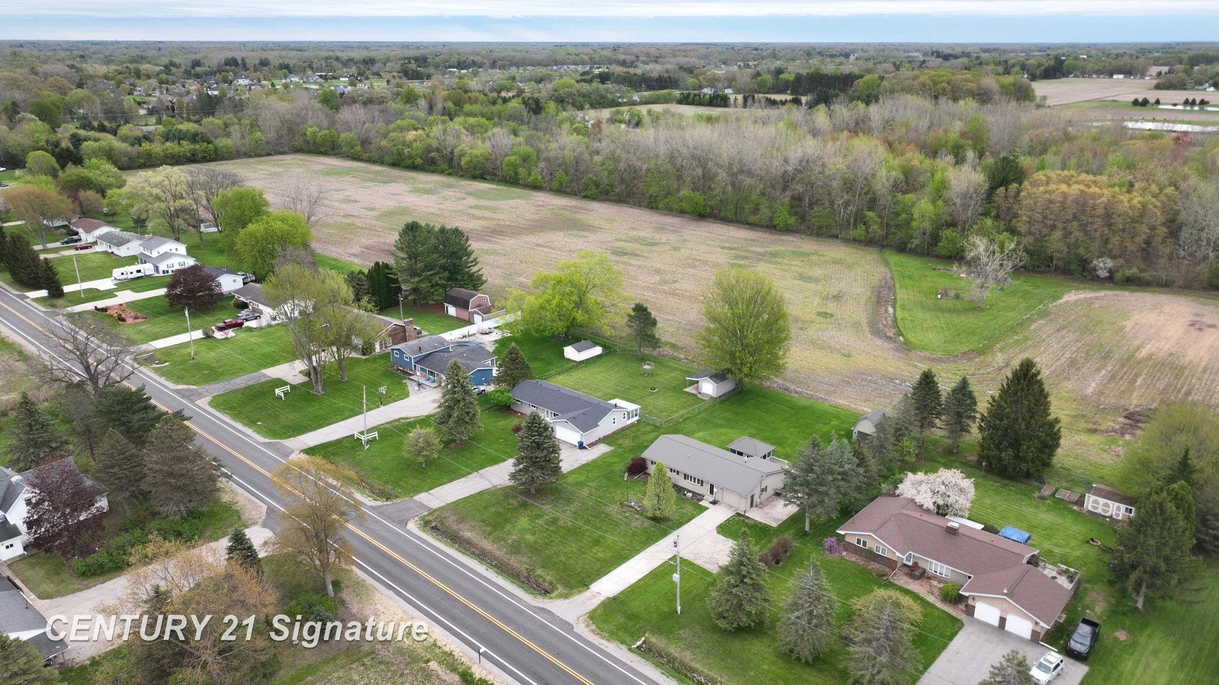 10371 Tittabawassee Road, Freeland, MI 48623 — Photo 43