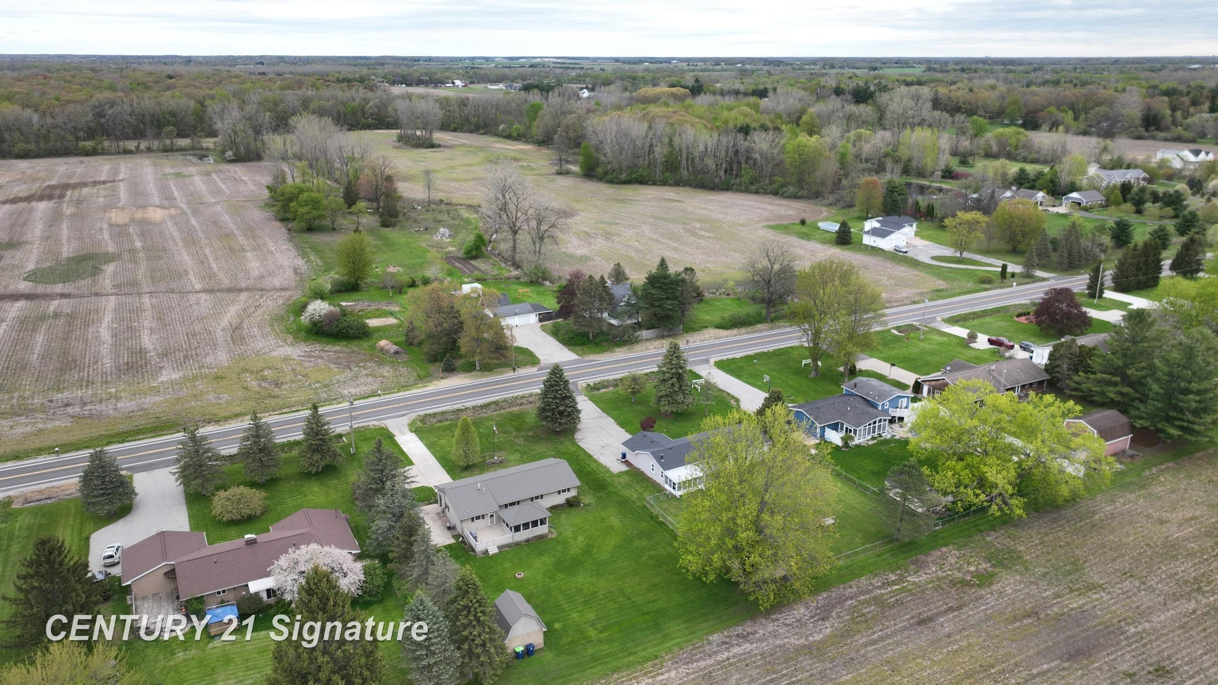10371 Tittabawassee Road, Freeland, MI 48623 — Photo 46