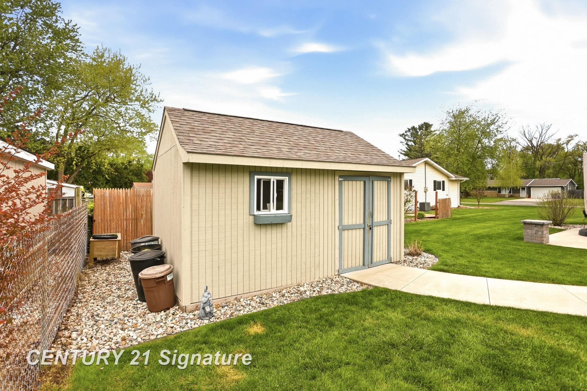 7165 Burmeister Drive, Saginaw, MI 48609 — Photo 38