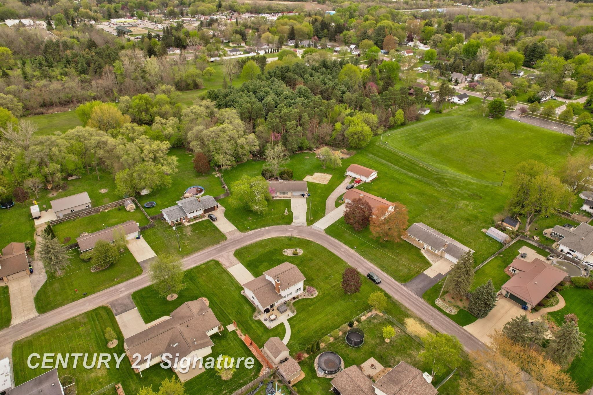 7165 Burmeister Drive, Saginaw, MI 48609 — Photo 43