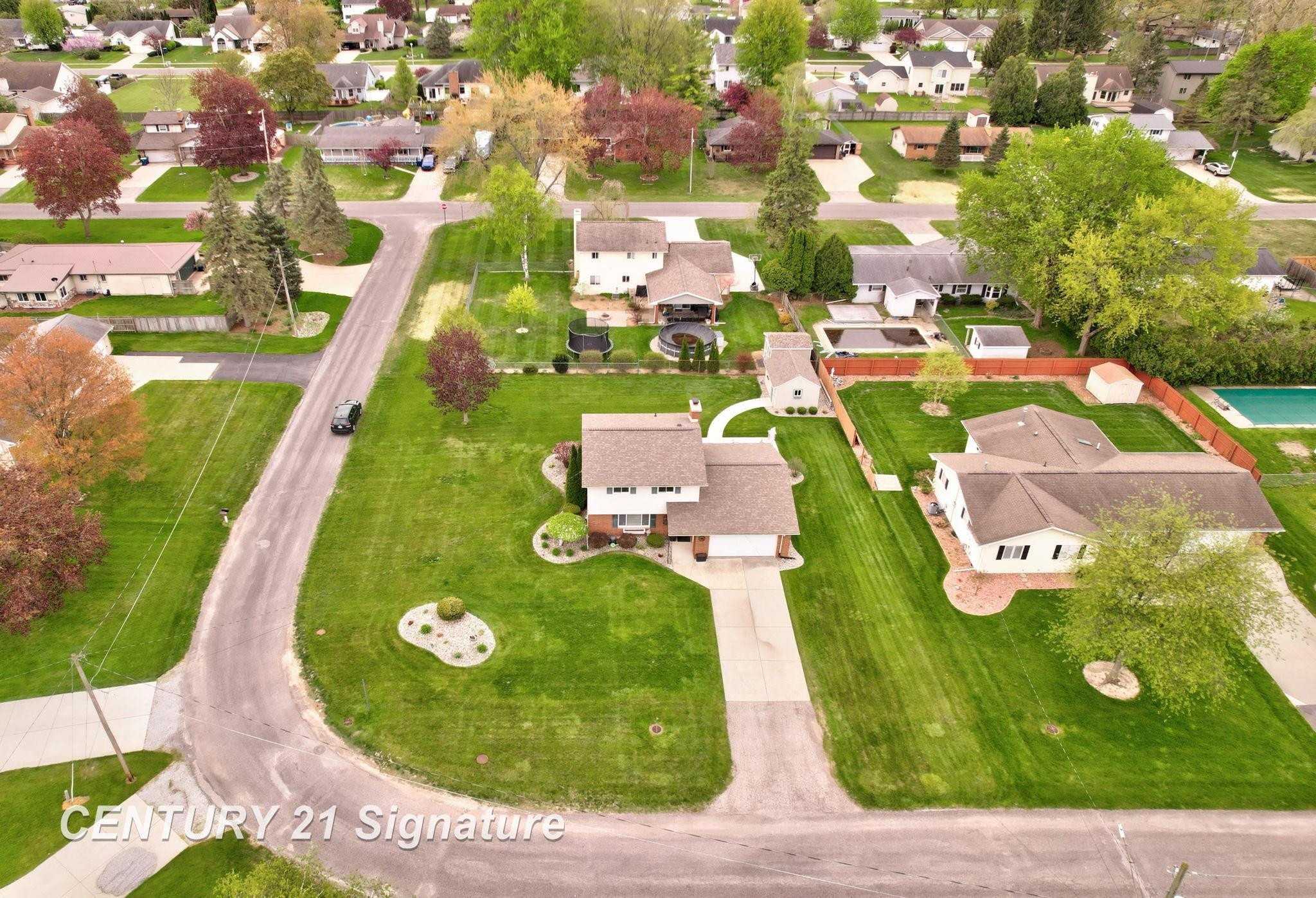 7165 Burmeister Drive, Saginaw, MI 48609 — Photo 45