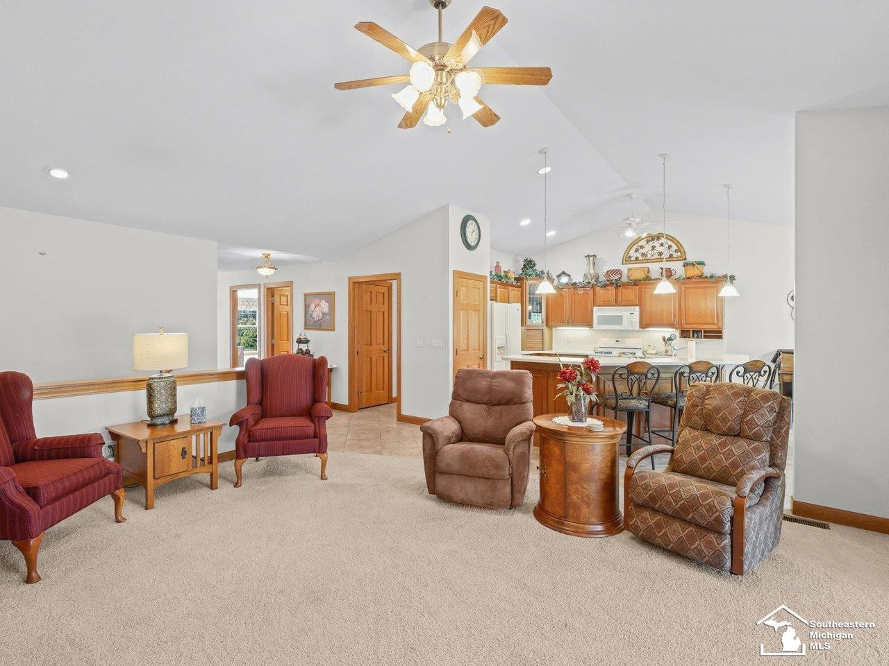 6484 Black Diamond Lane, 40, Lambertville, MI 48144 — Photo 9