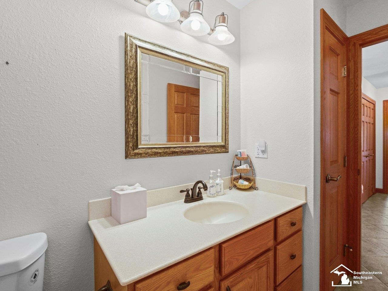 6484 Black Diamond Lane, 40, Lambertville, MI 48144 — Photo 32