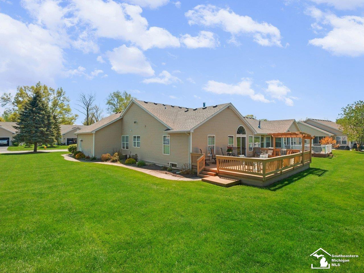 6484 Black Diamond Lane, 40, Lambertville, MI 48144 — Photo 42