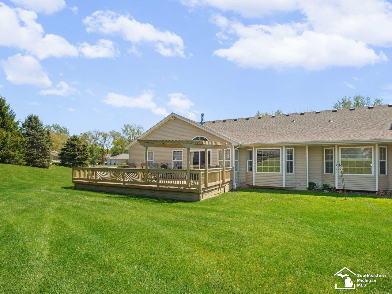 6484 Black Diamond Lane, 40, Lambertville, MI 48144 — Photo 44