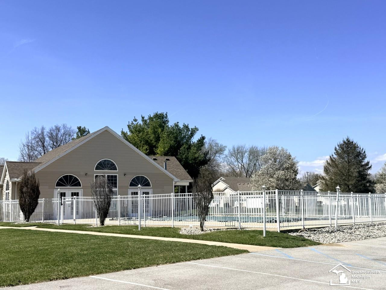 6484 Black Diamond Lane, 40, Lambertville, MI 48144 — Photo 53
