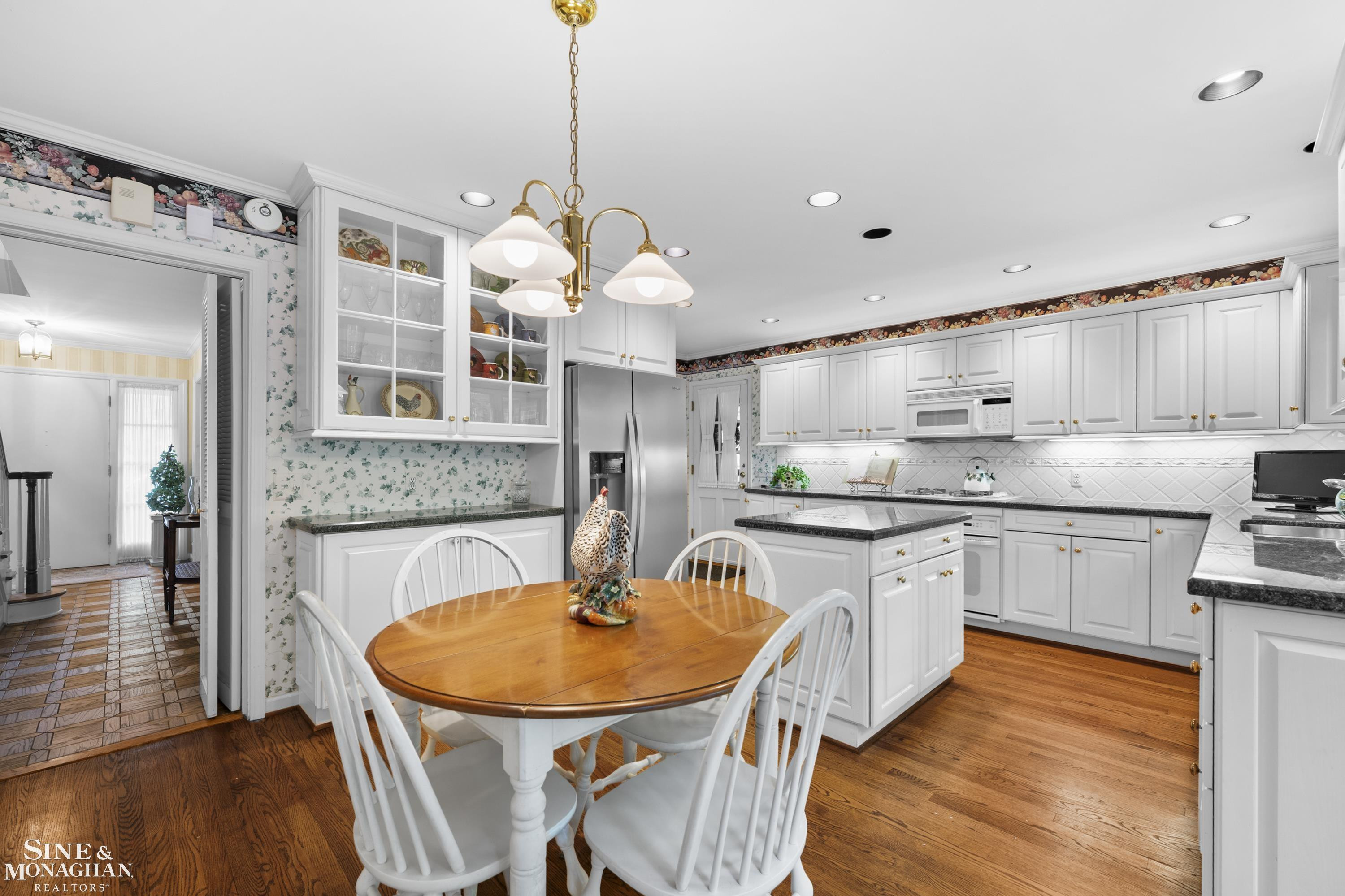 96 Moran Road, Grosse Pointe Farms, MI 48236 — Photo 19