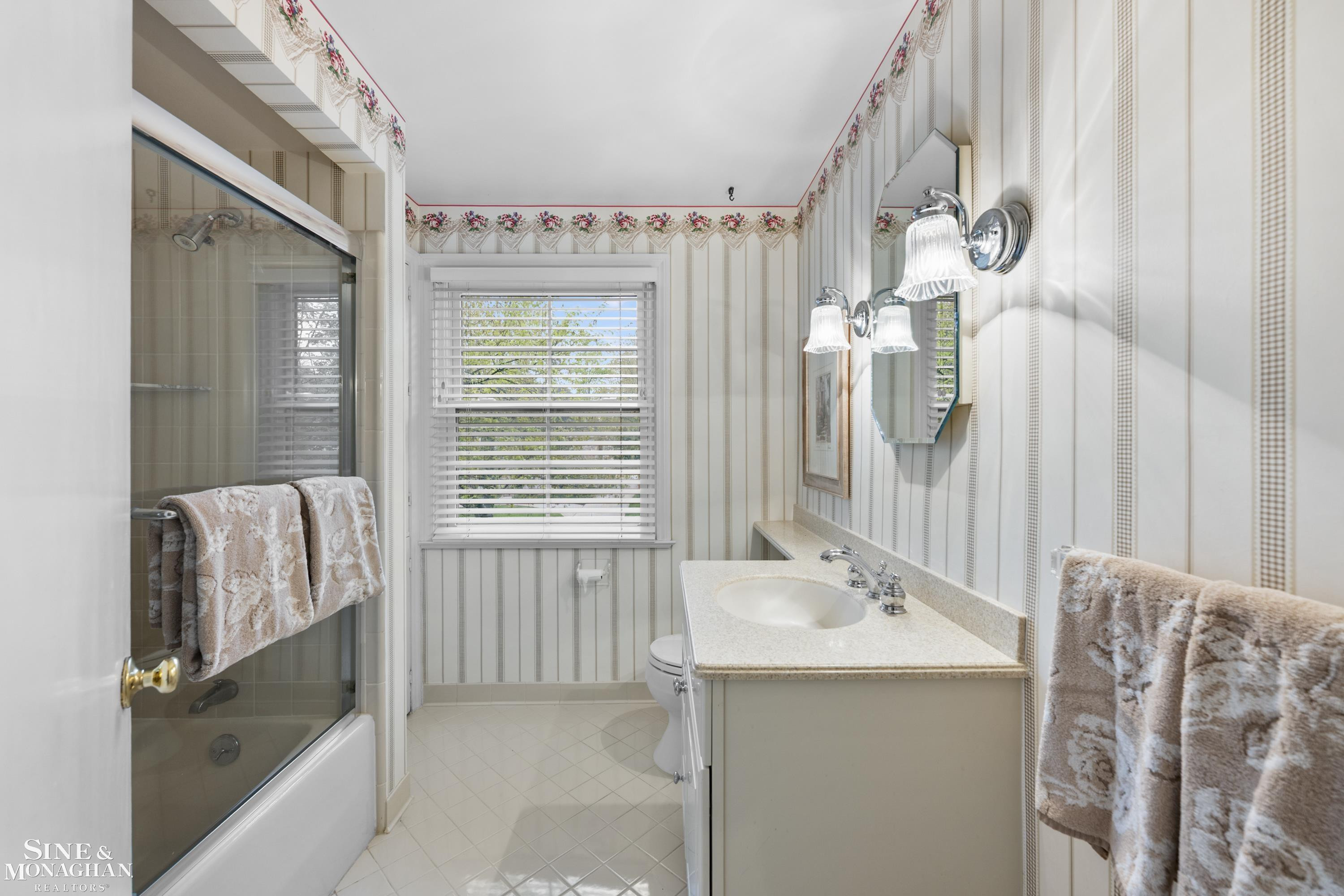 96 Moran Road, Grosse Pointe Farms, MI 48236 — Photo 31