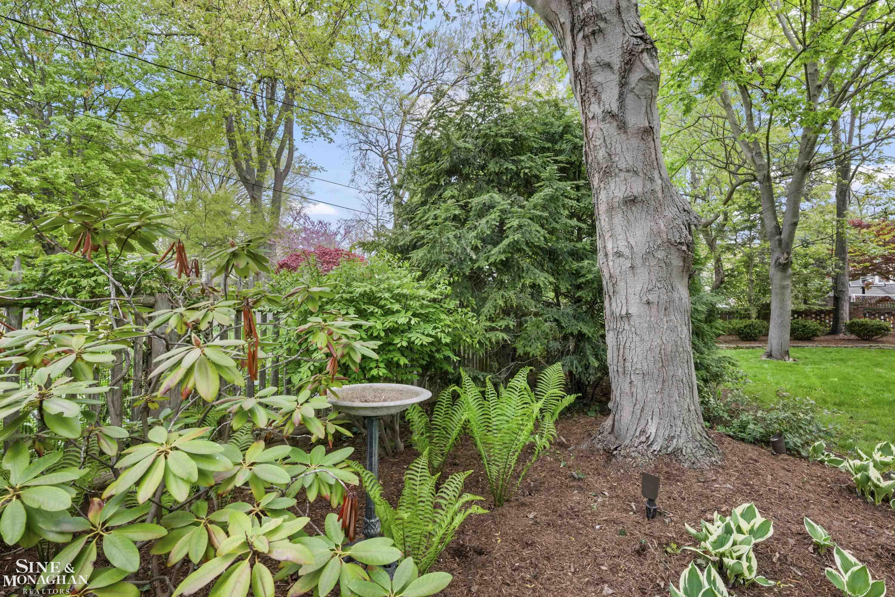 96 Moran Road, Grosse Pointe Farms, MI 48236 — Photo 38