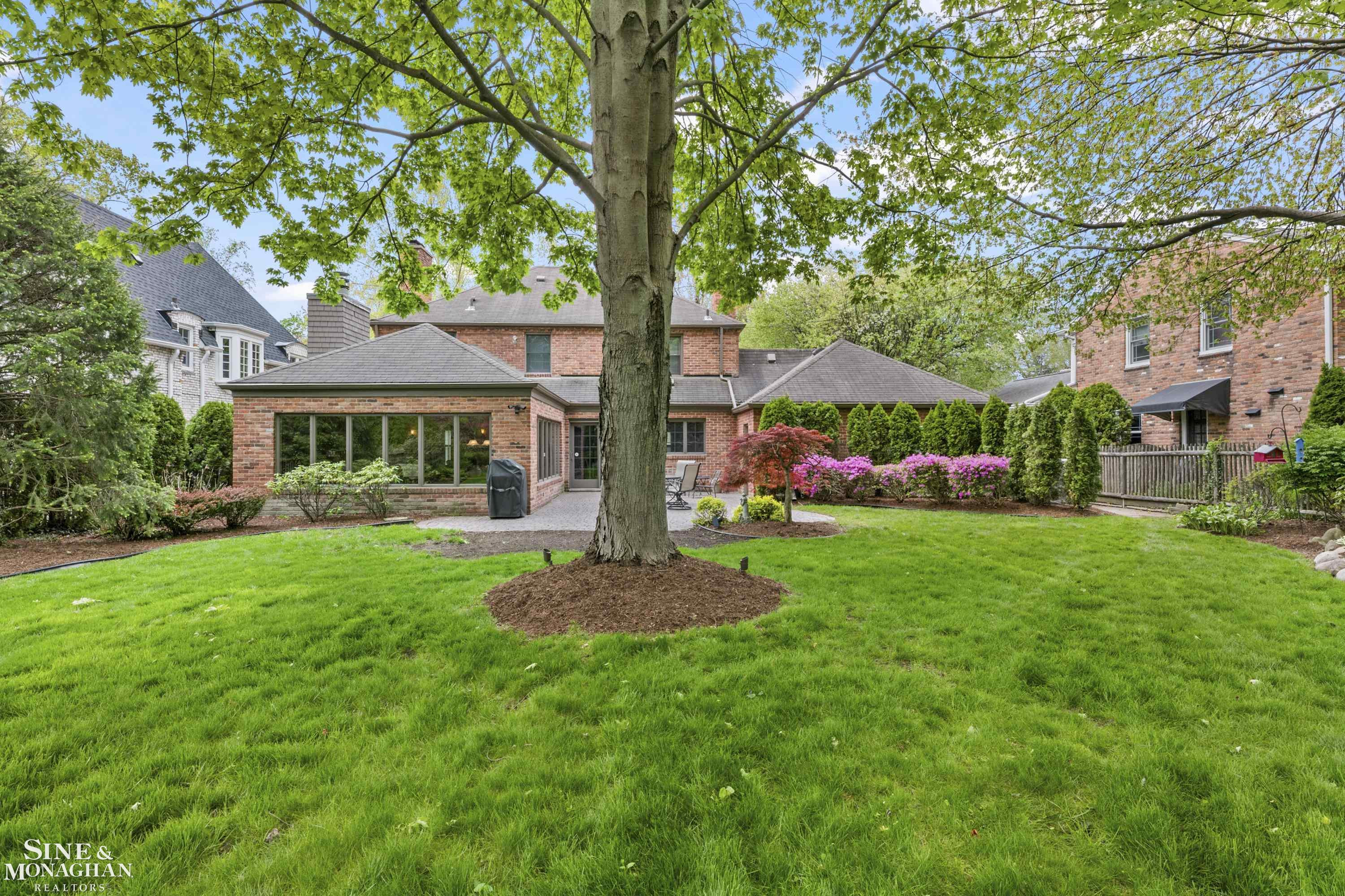 96 Moran Road, Grosse Pointe Farms, MI 48236 — Photo 39