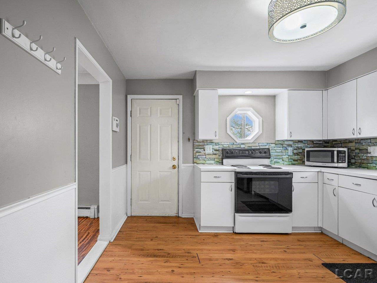 106 W Walnut Street, Petersburg, MI 49270 — Photo 10