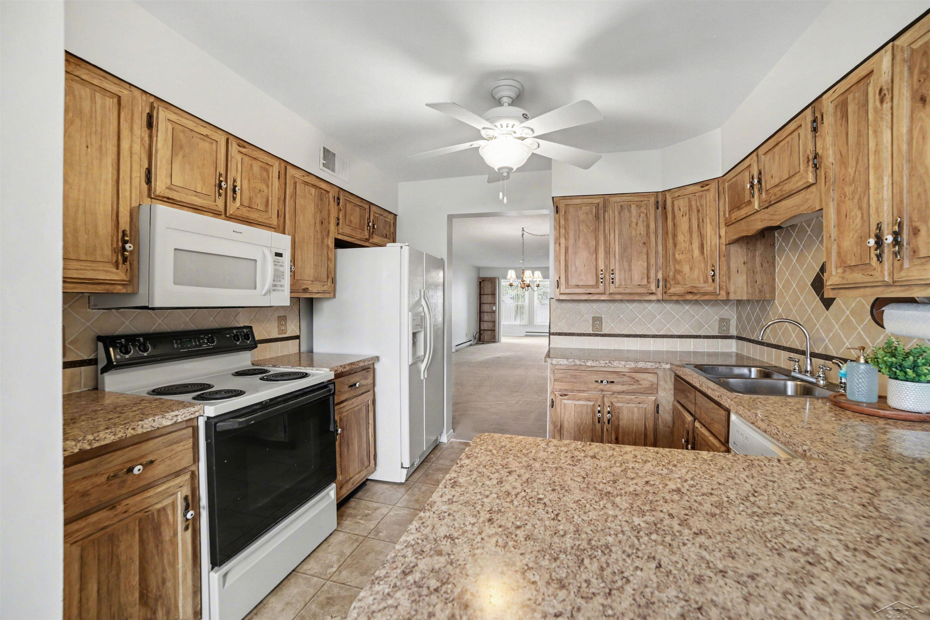 9150 Greenway Boulevard, Unit M #199, Saginaw, MI 48609 — Photo 3