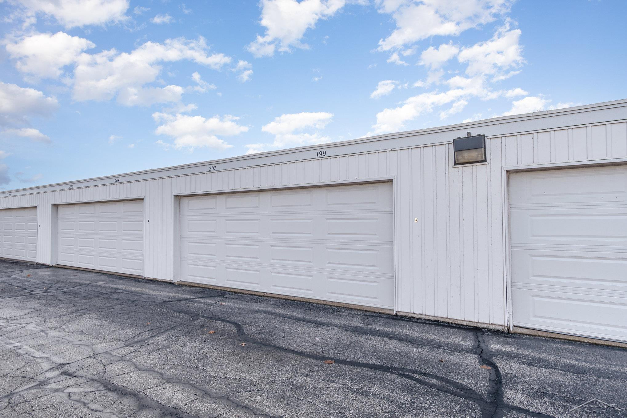 9150 Greenway Boulevard, Unit M #199, Saginaw, MI 48609 — Photo 16