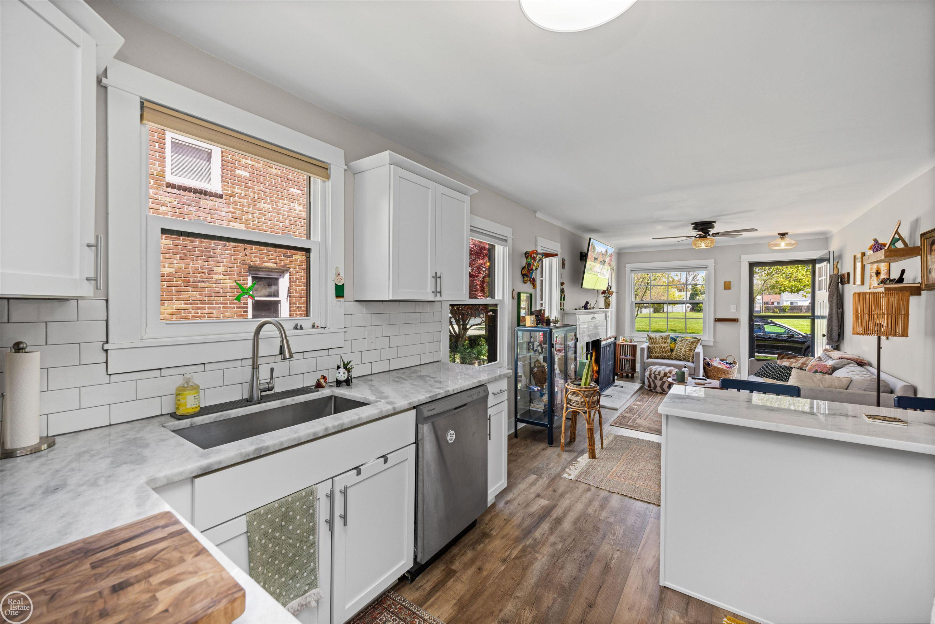 22328 TROMBLY Street, Saint Clair Shores, MI 48080 — Photo 20