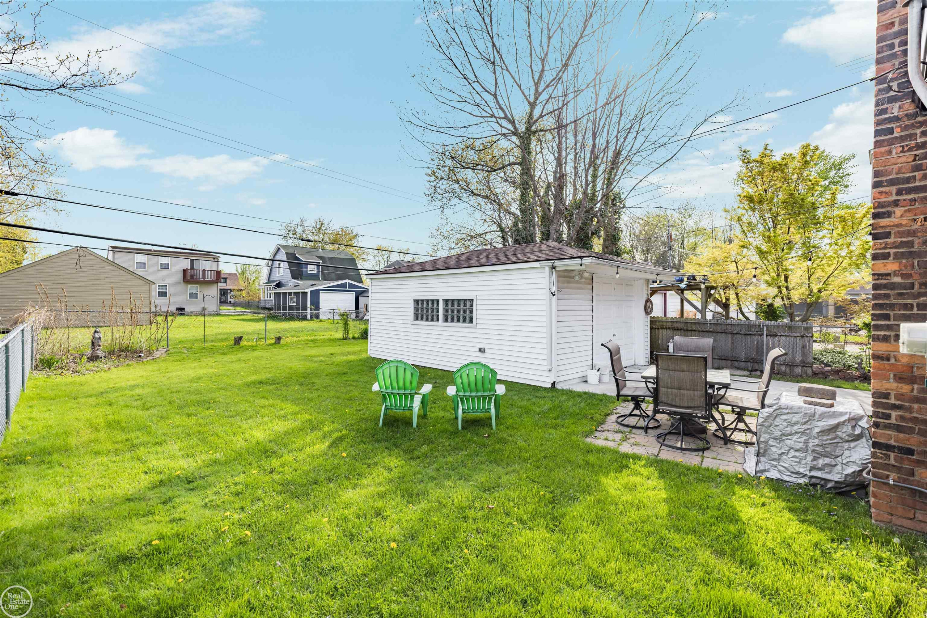 22328 TROMBLY Street, Saint Clair Shores, MI 48080 — Photo 38