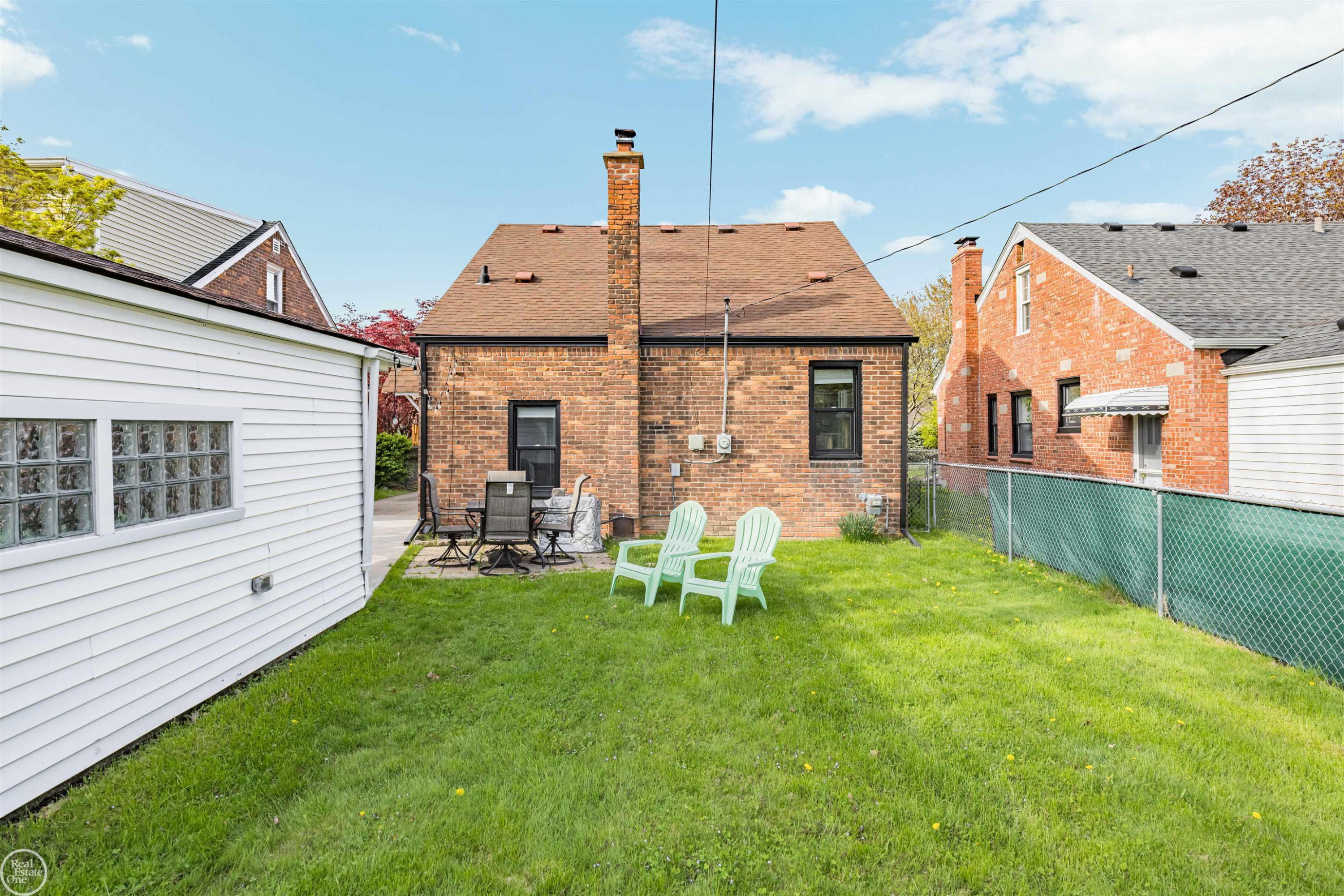 22328 TROMBLY Street, Saint Clair Shores, MI 48080 — Photo 40
