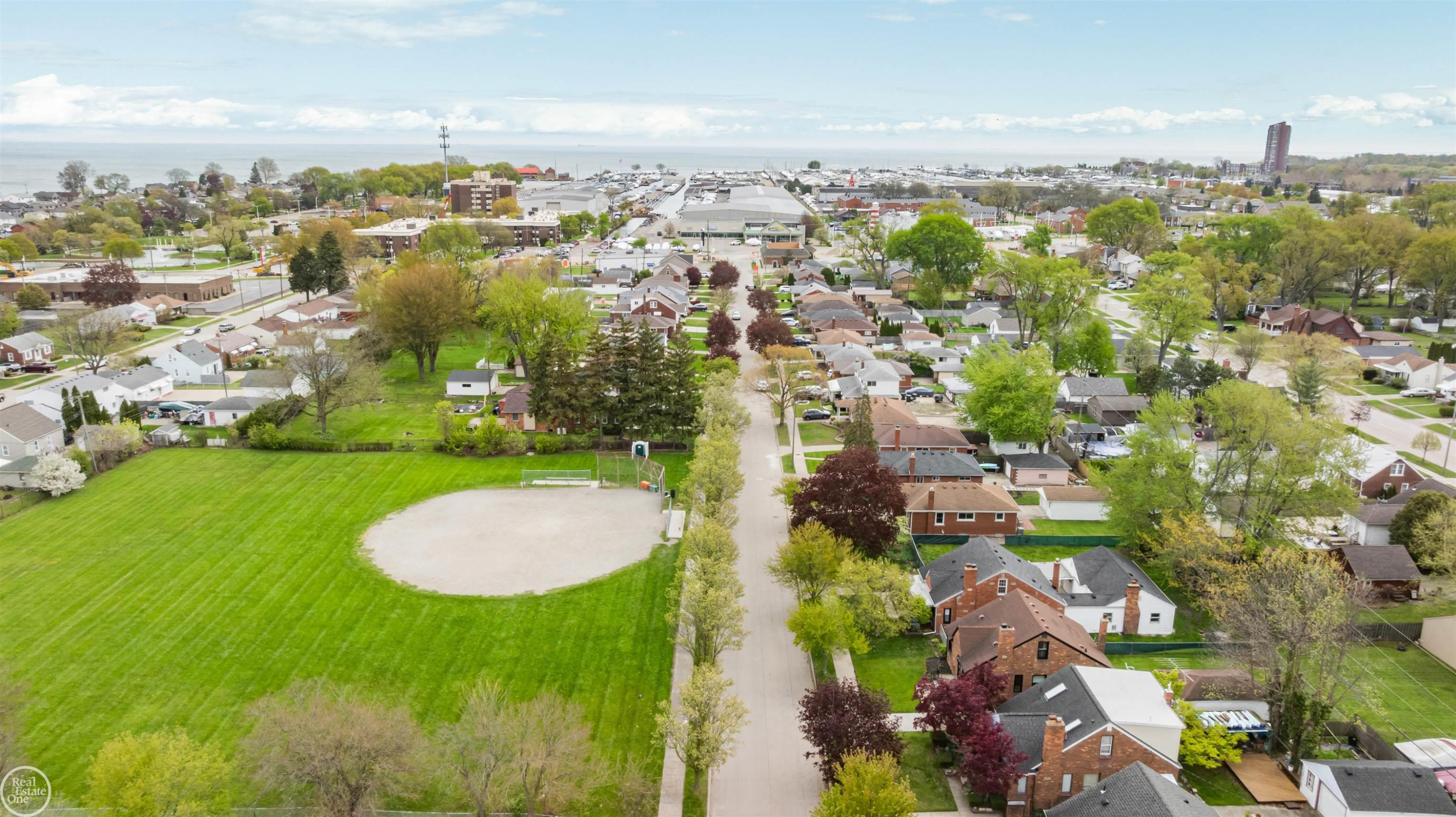 22328 TROMBLY Street, Saint Clair Shores, MI 48080 — Photo 43
