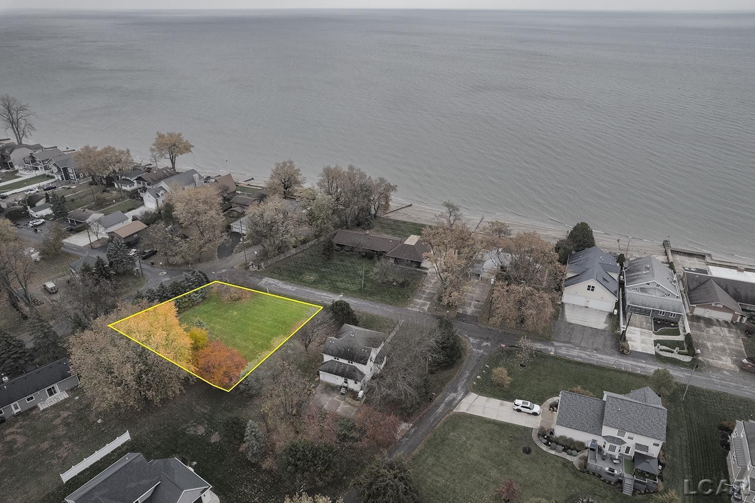 Lakeshore Drive, La Salle, MI — Photo 3